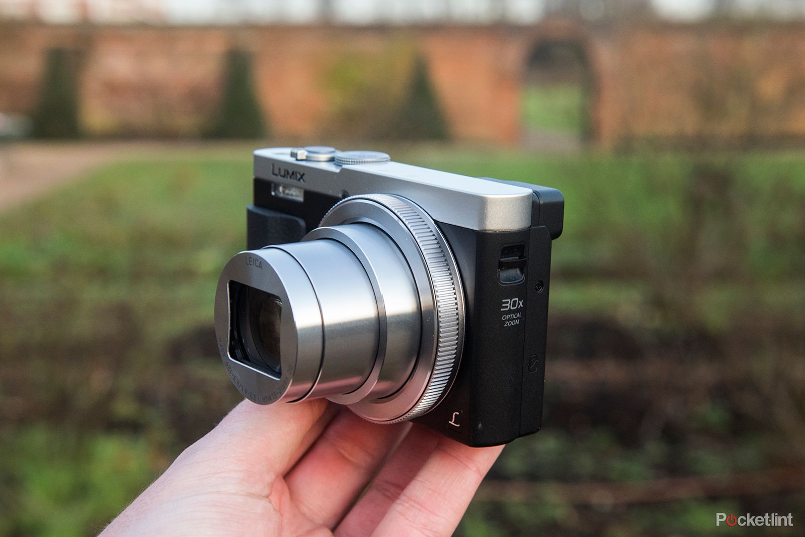 hands on panasonic lumix tz70 review viewfinder upgrade for 30x travel zoom image 5