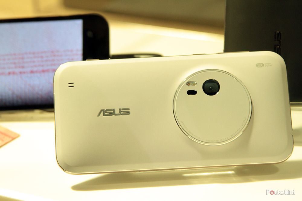 asus zenfone zoom eyes on the phone with 3x optical zoom image 1