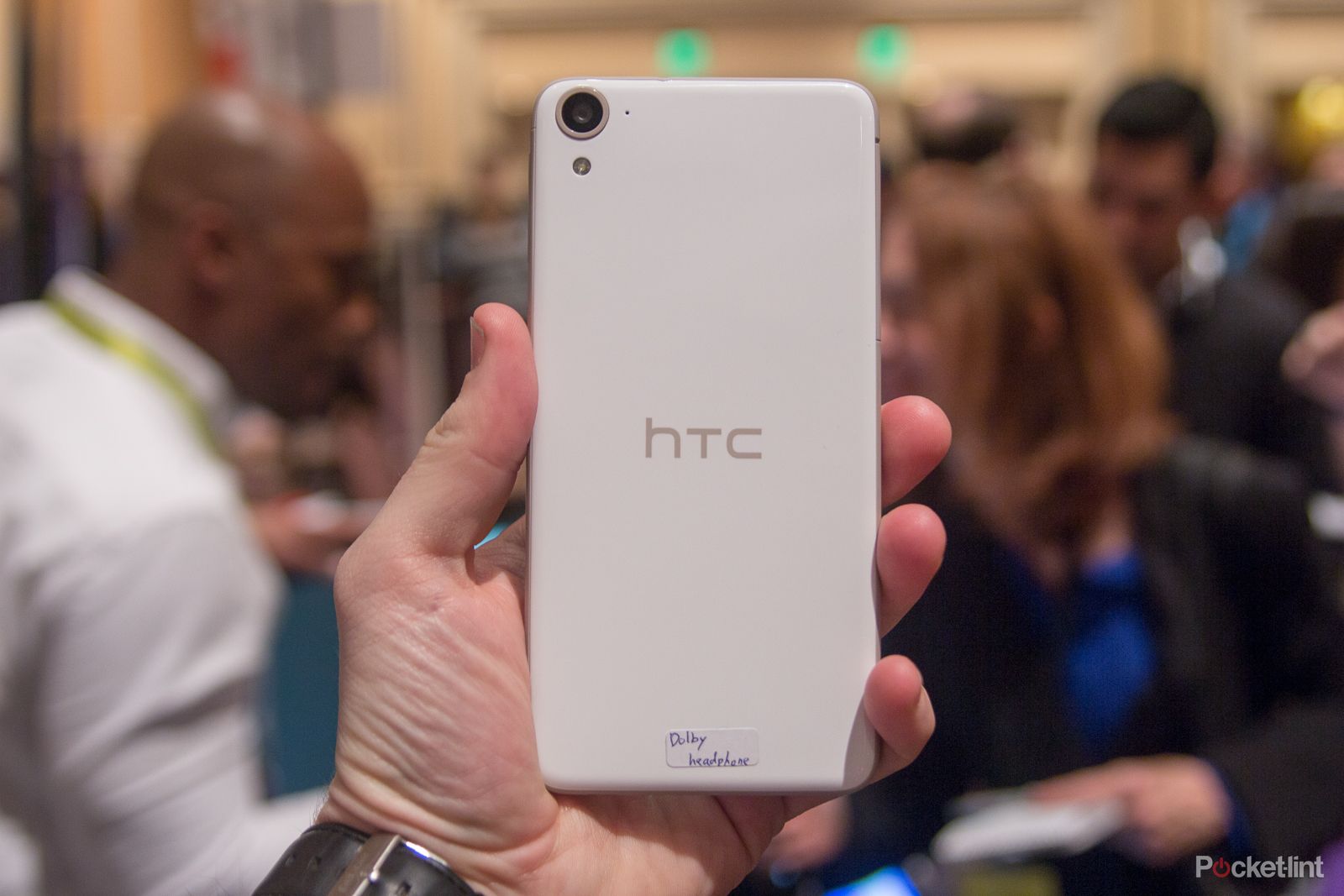 htc desire 826 ultrapixel comes to the front of htc s affordable monster hands on image 3