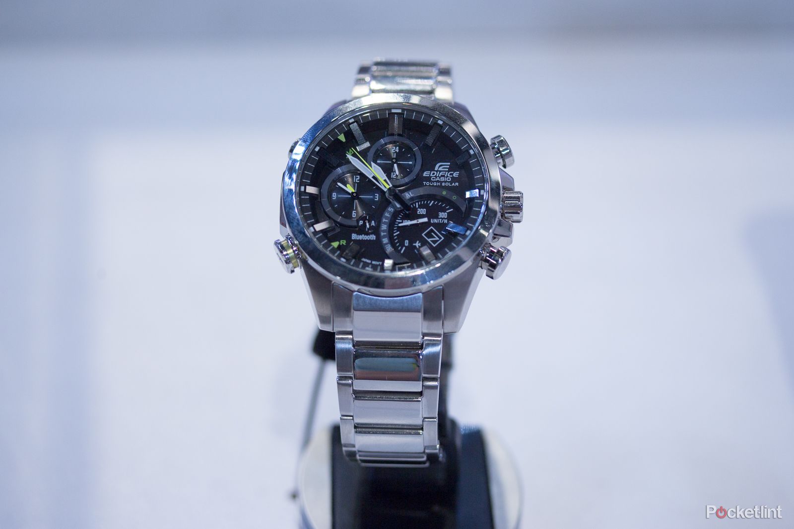 casio edifice eqb 500 proves that bluetooth watches can look darn cool hands on  image 1