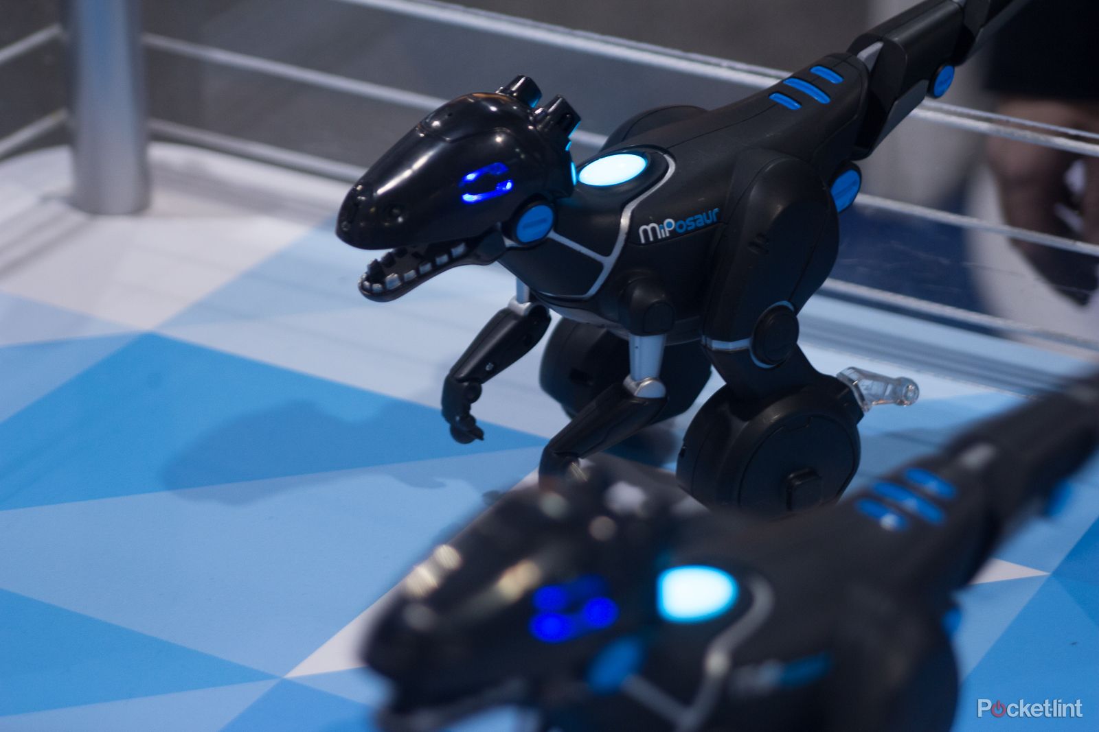 hands on wowwee miposaur review image 3