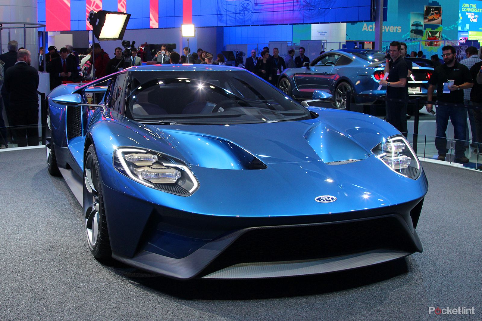 ford gt the 200k 200mph production supercar surprise hands on  image 1