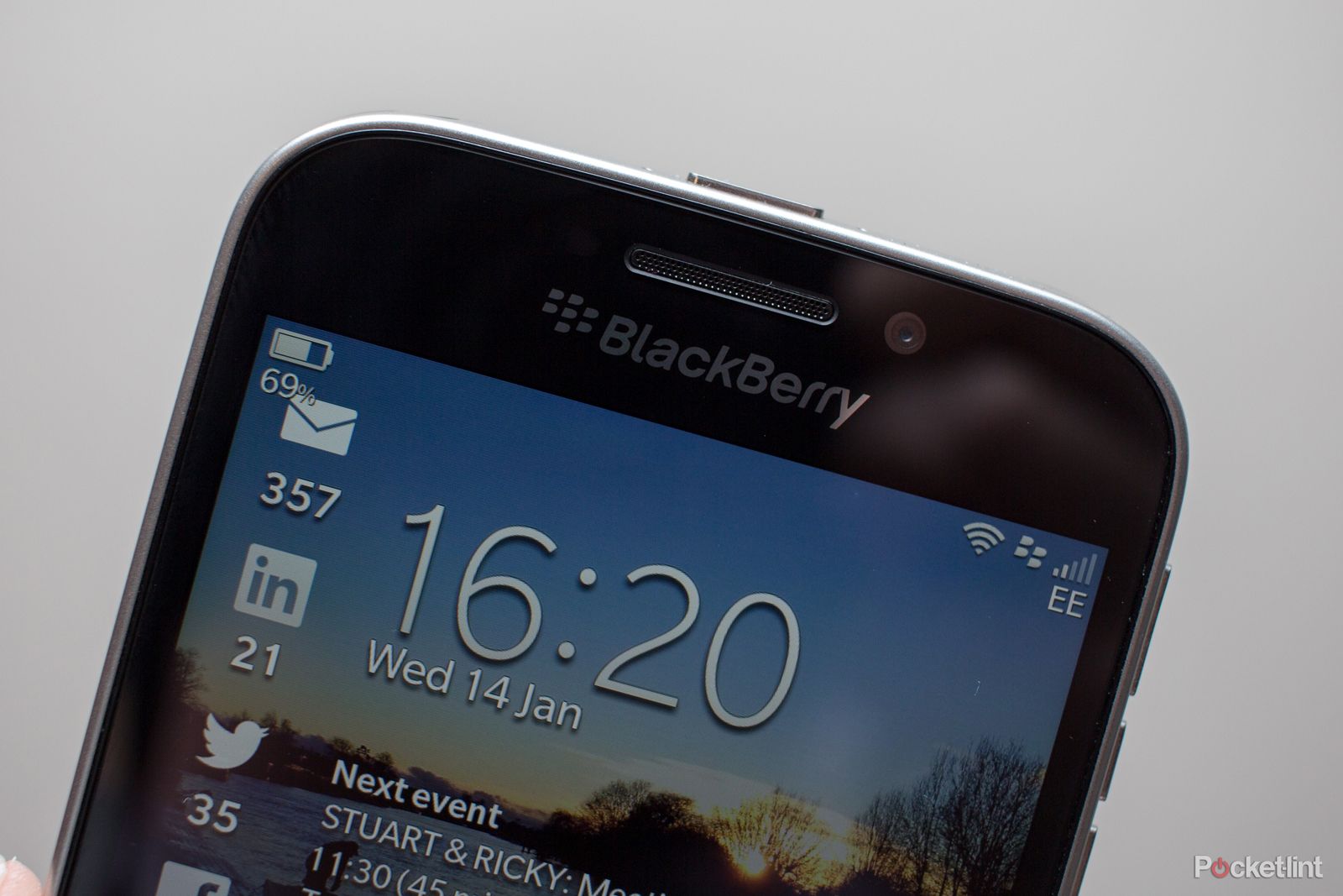 blackberry classic review image 8