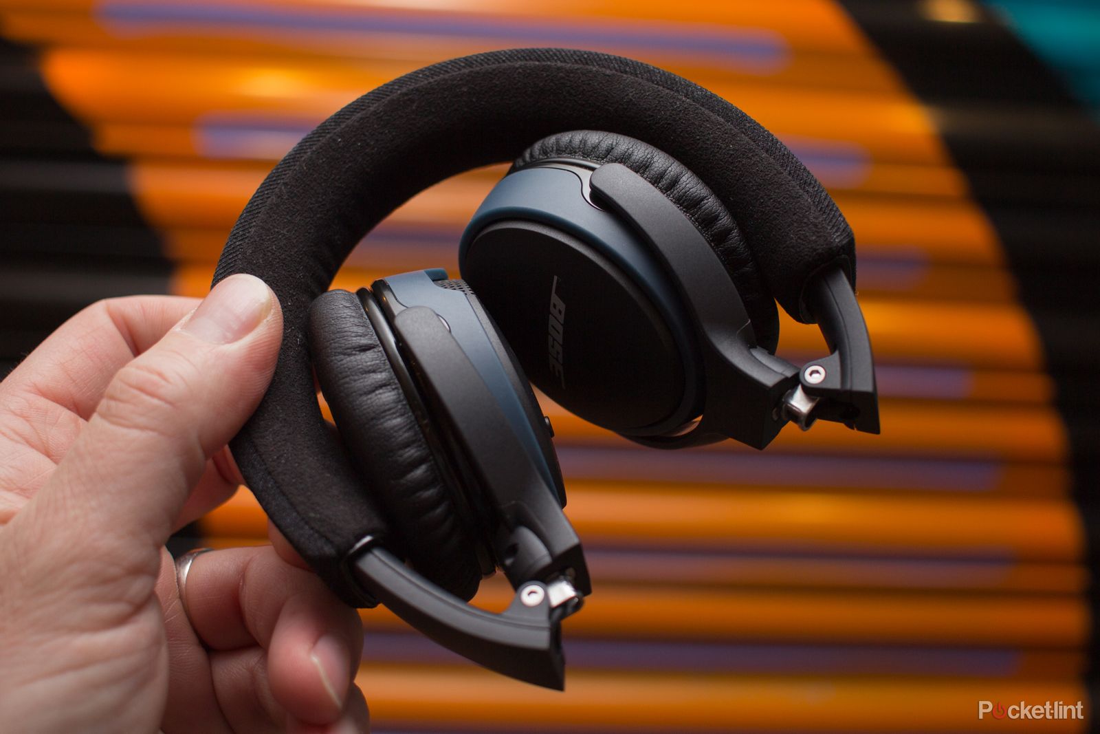 bose soundlink on ear bluetooth headphones review image 7