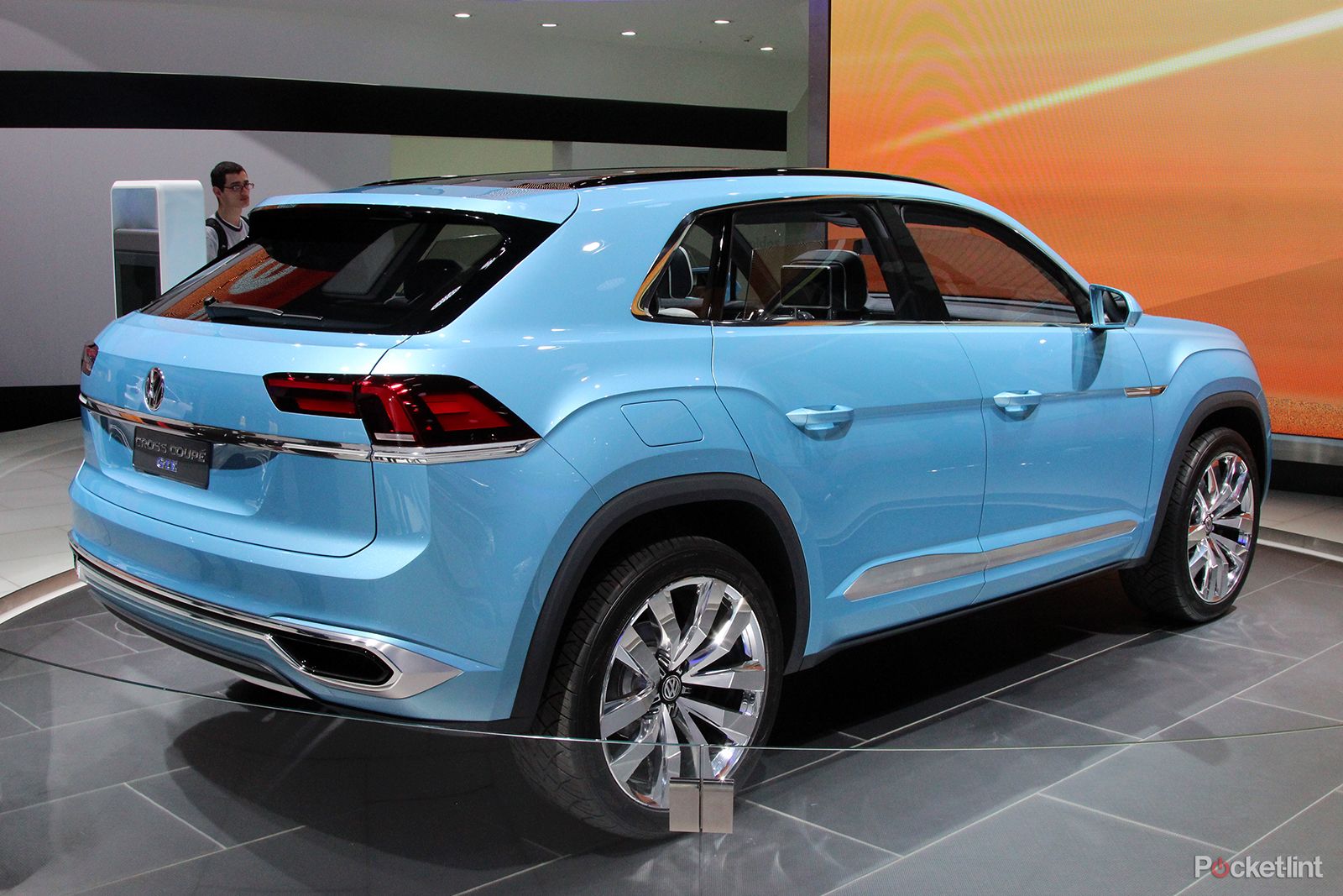 volkswagen cross coupe gte concept the tiguan from the future hands on image 3
