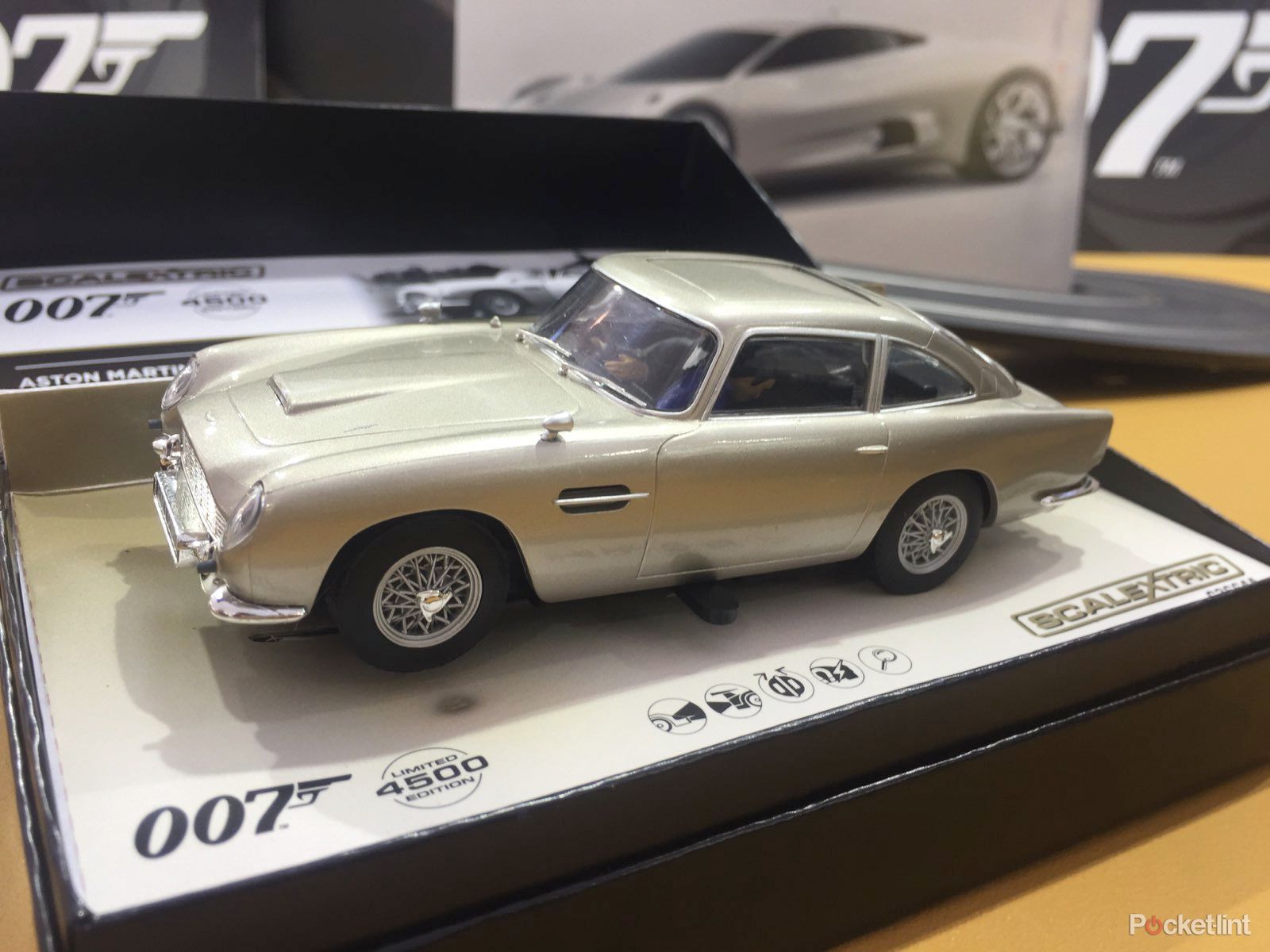 james bond spectre scalextric set confirmed aston martin db10 to be included image 5