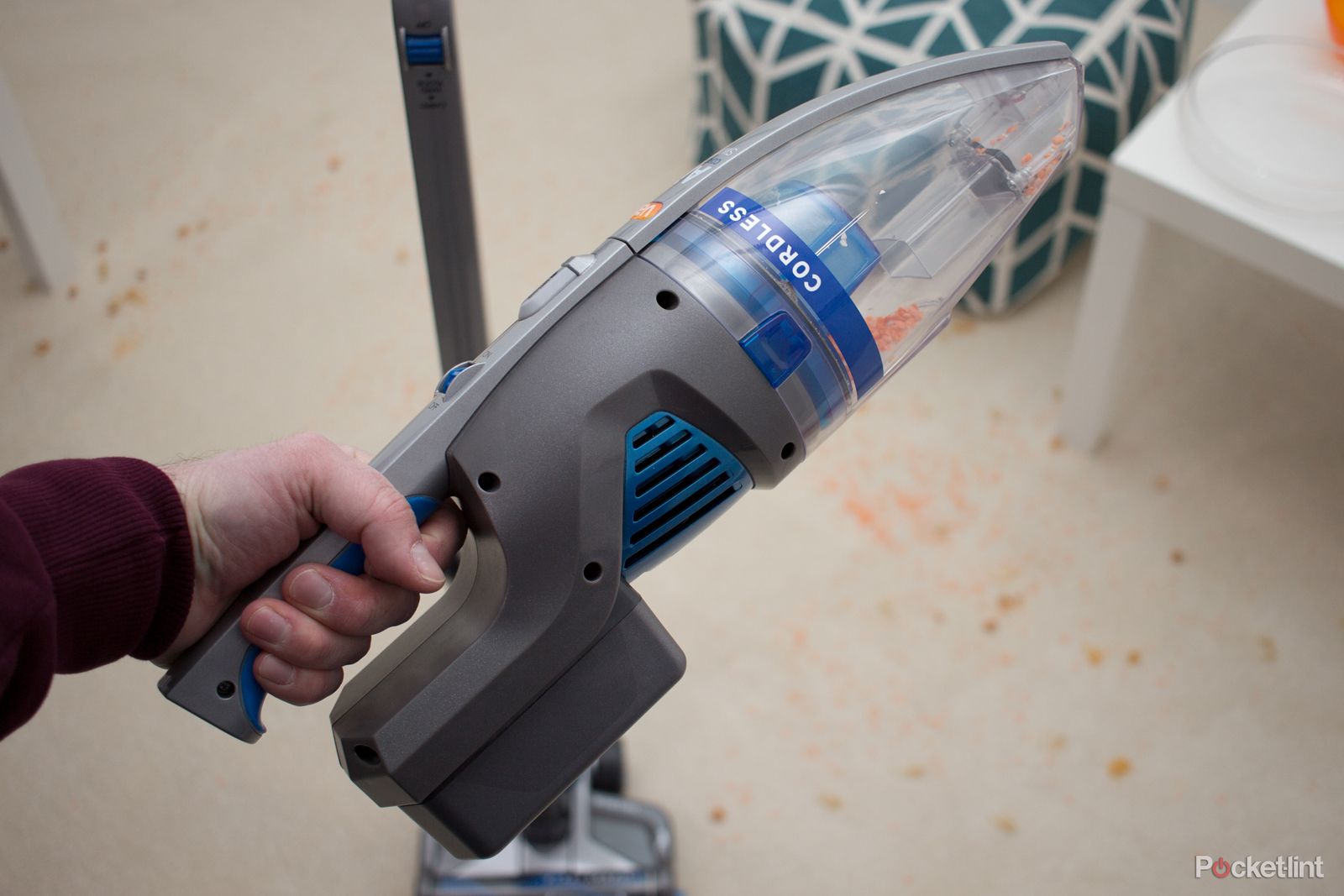 vax cordless vacuum cleaners just got a whole lot more convenient hands on image 13