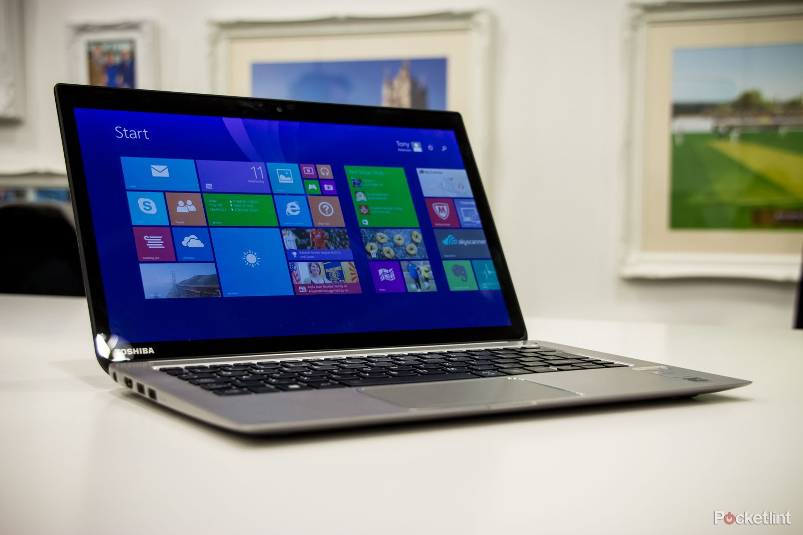 toshiba beefs up kira ultrabook with broadwell processor and better battery life image 1