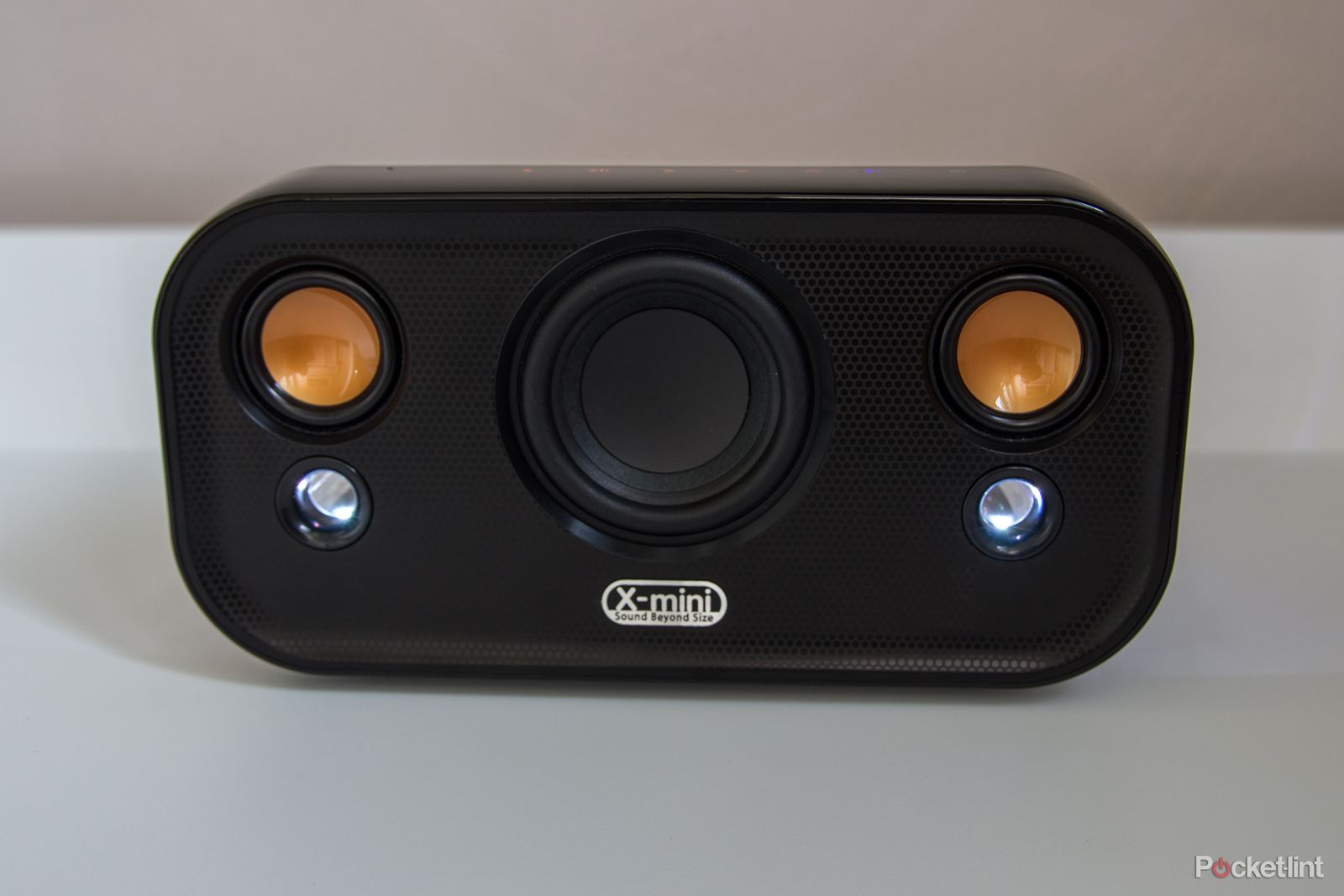 x mini clear bluetooth speaker review image 8