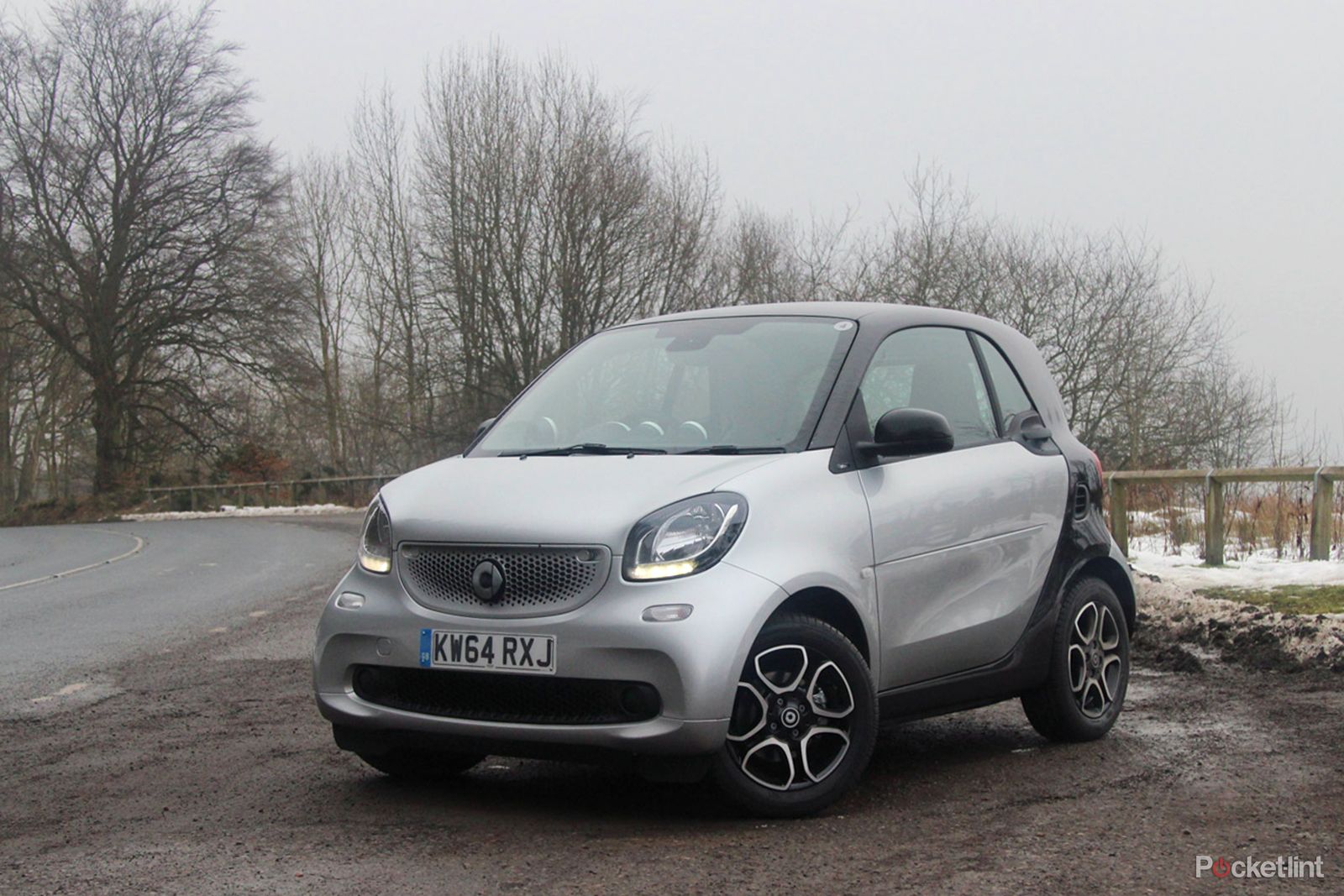 smart fortwo first drive three generations in it s smarter than ever image 2