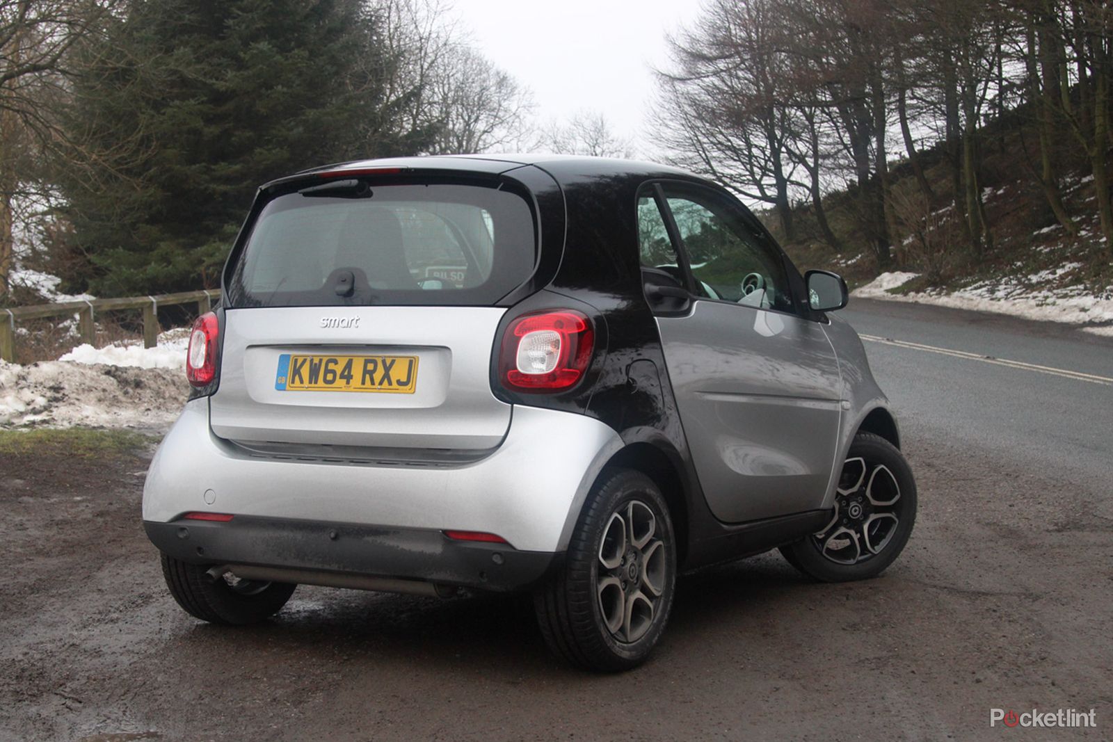 smart fortwo first drive three generations in it s smarter than ever image 3