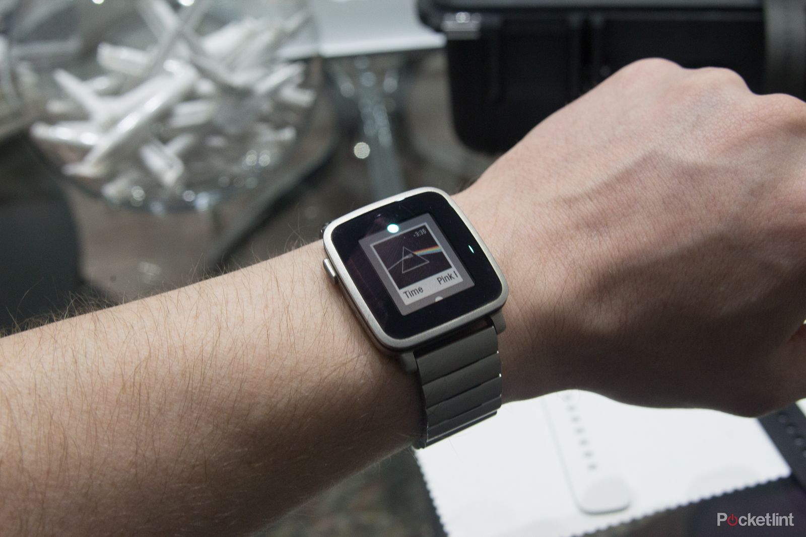 forget pebble time it s the pebble time steel with smartstrap that s the next big thing image 1