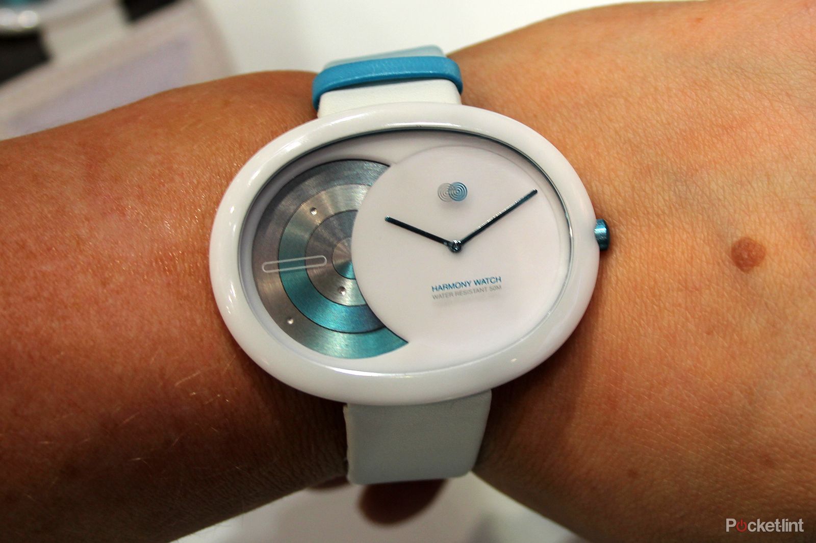 creior harmony watch stylish well being wearable for women hands on image 3
