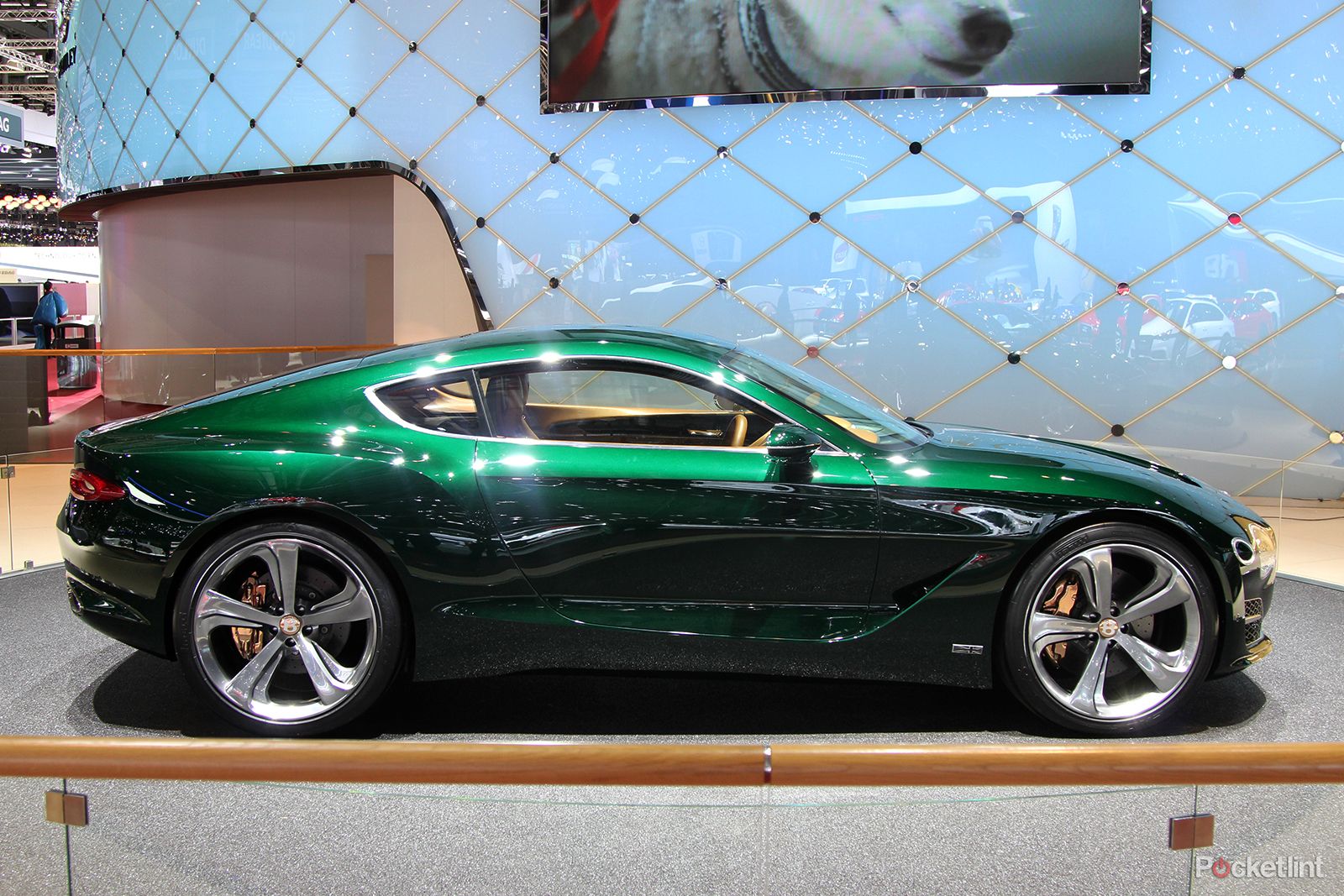 bentley exp 10 speed 6 concept old and new collide in explosive design image 2