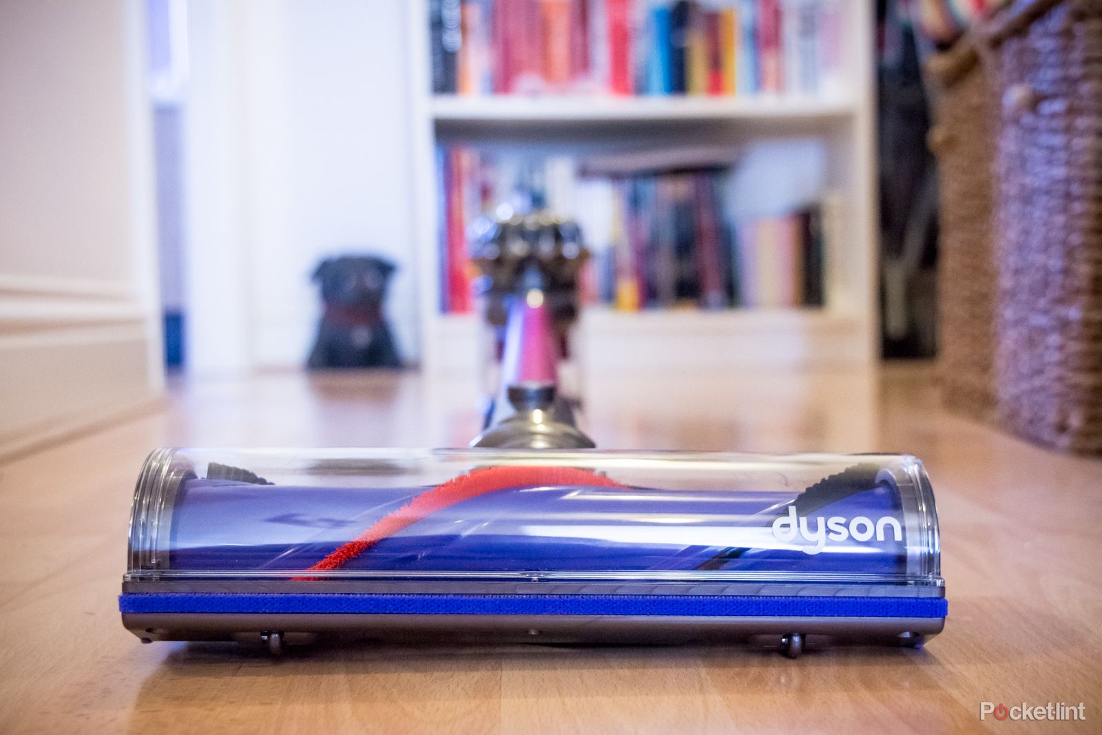 dyson v6 absolute the mother of all cordless vacuum cleaners hands on  image 1