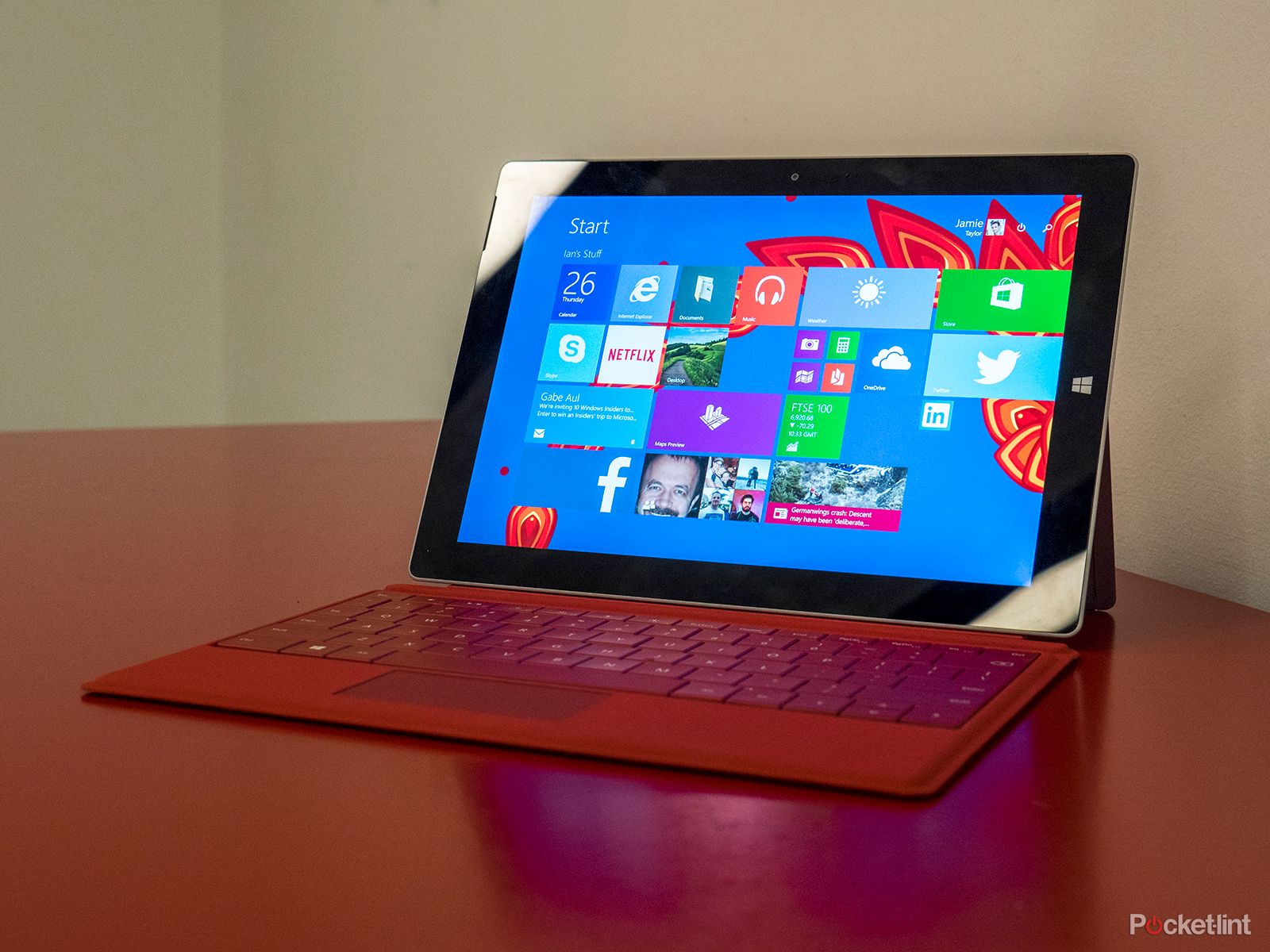 microsoft surface 3 10 8 inch hd screen full windows 8 1 50 cheaper than the pro 3 hands on  image 1