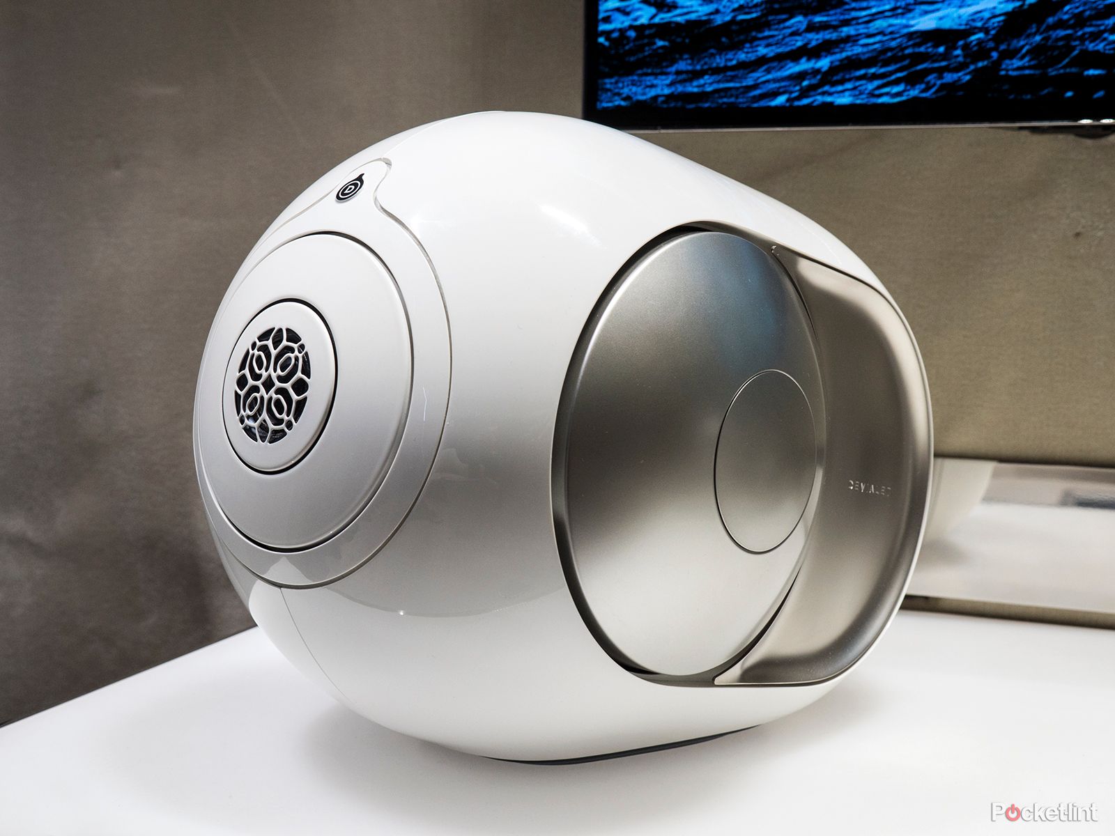 devialet silver phantom review futuristic funk from this french fancy will make your ears dance with delight image 2