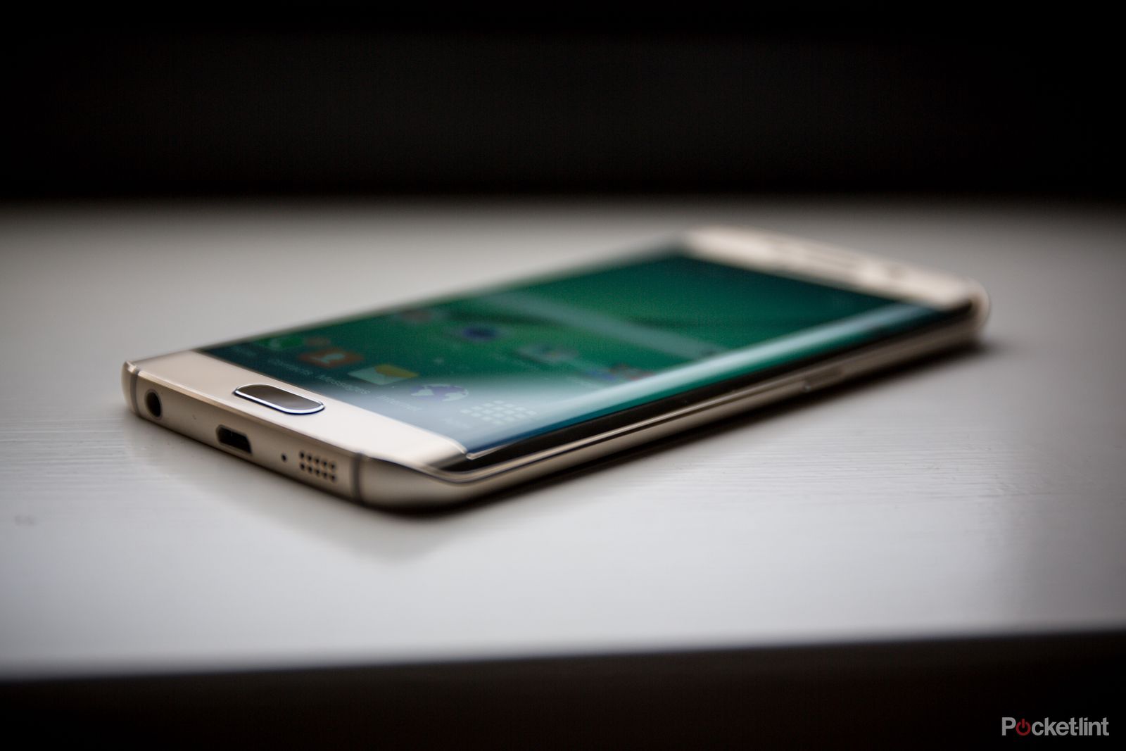 this is the most popular samsung galaxy s6 edge you will struggle to buy image 1