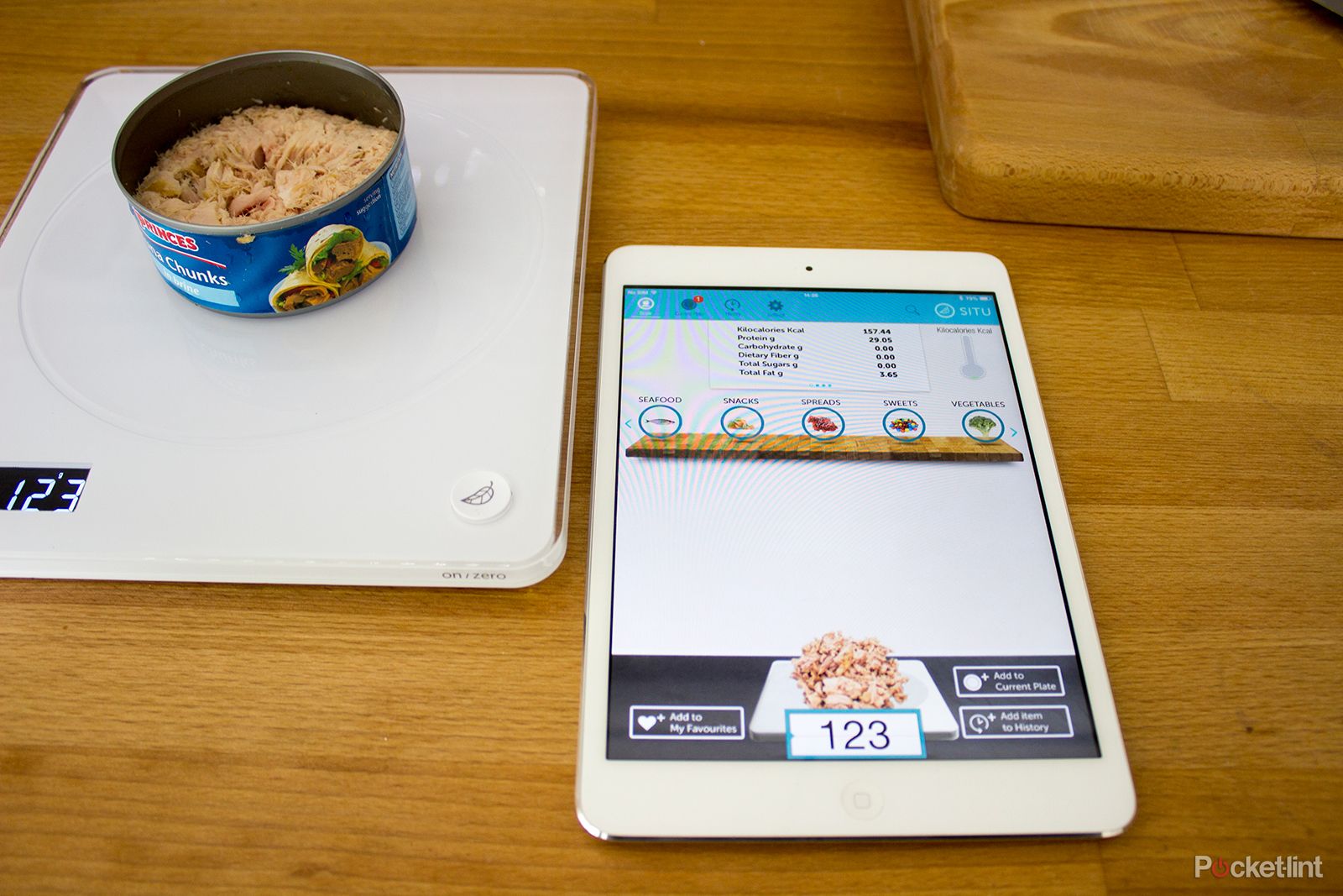 calorie counting just got easy situ smart scale even tracks vitamin intake image 5