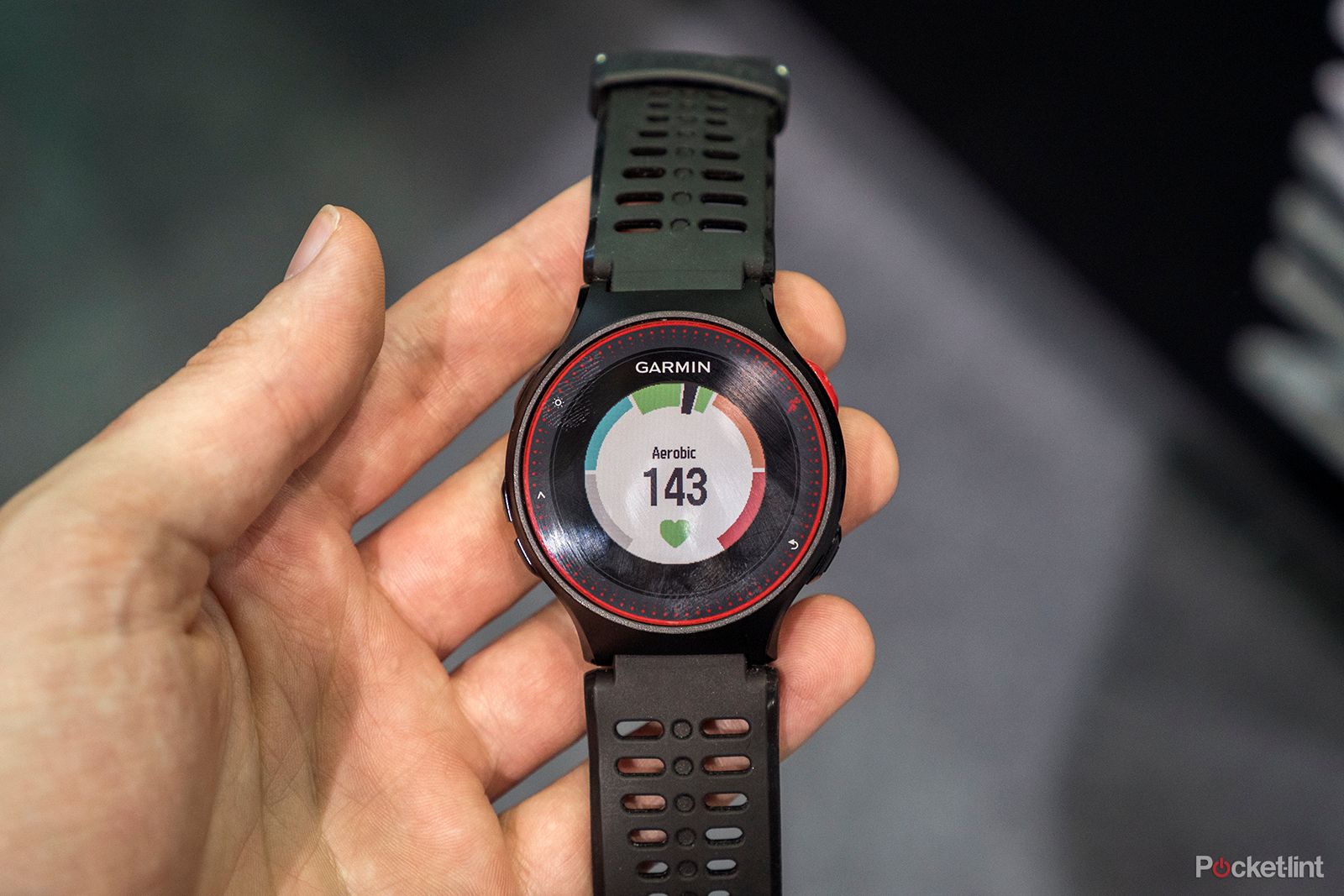 hands on garmin forerunner 225 review heart rate from your wrist finally image 2