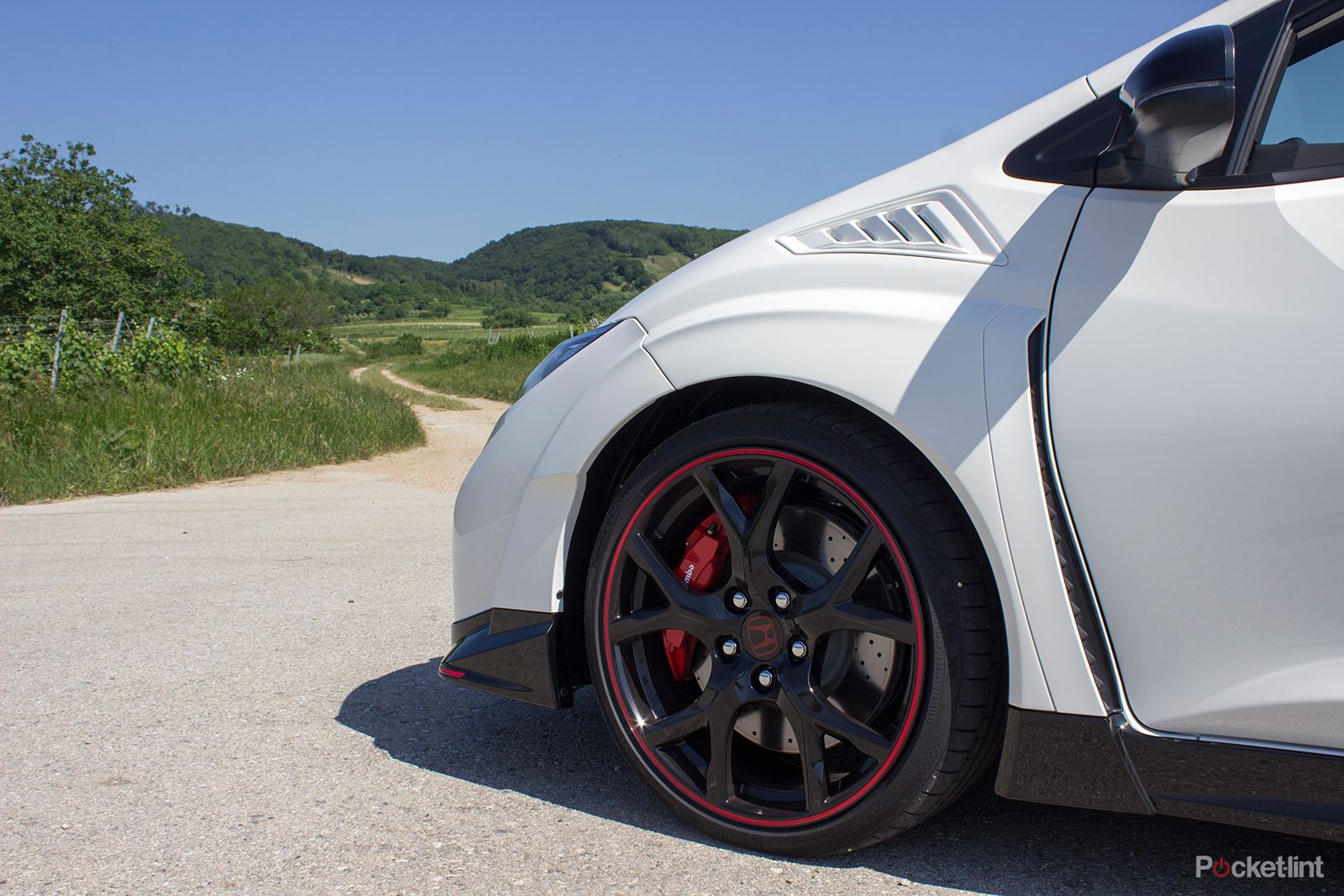 honda civic type r 2015 first drive a track car for the road image 45