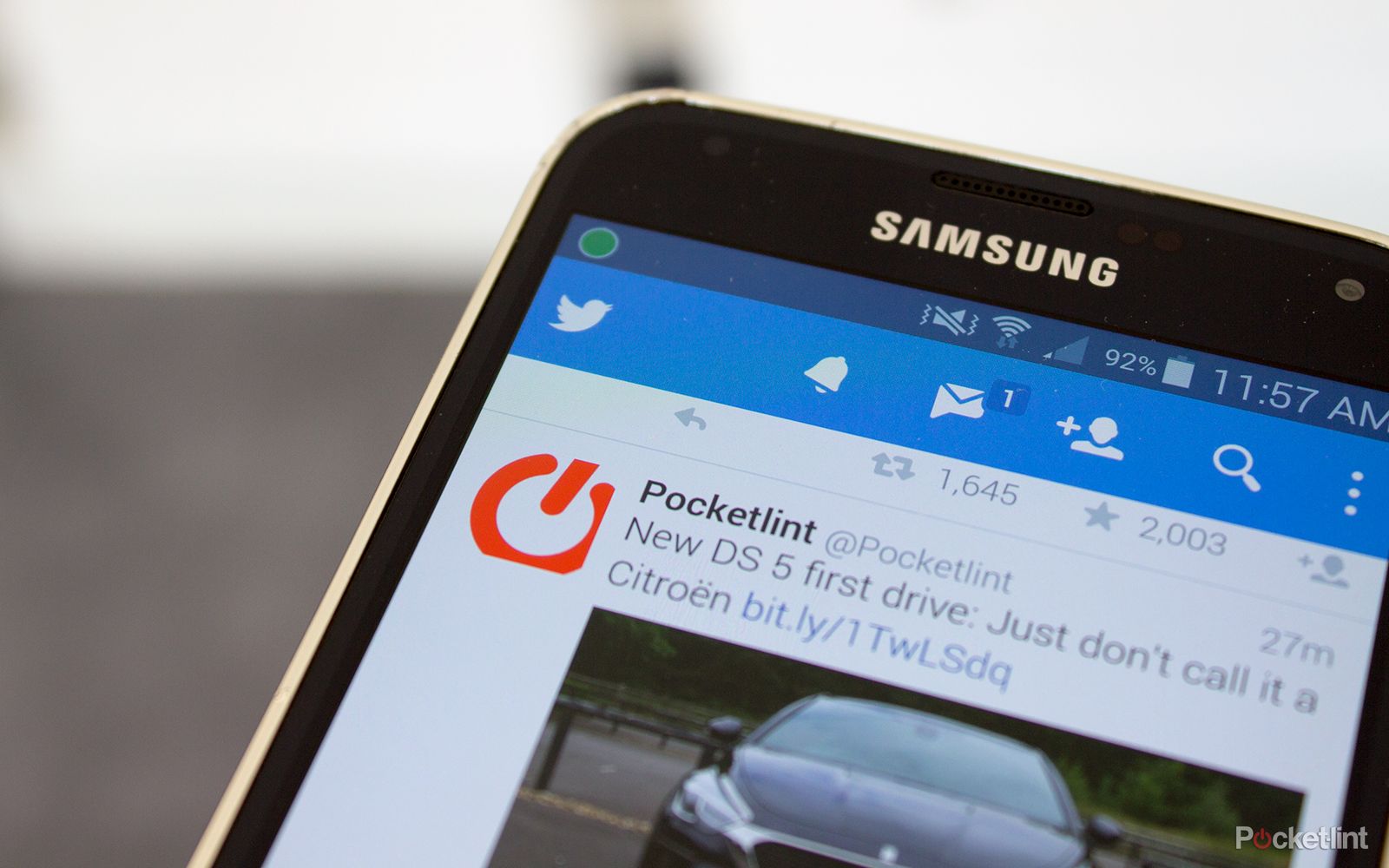 twitter update can kill your battery and run up huge data bills image 1