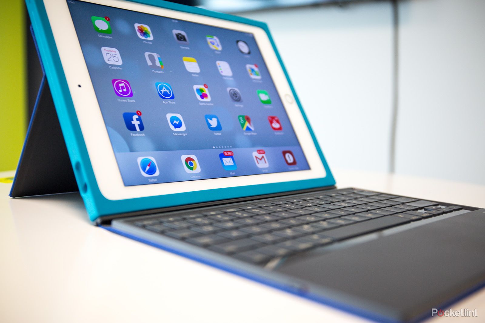 logi blok hands on a new name for logitech and new space age protection for your ipad image 5