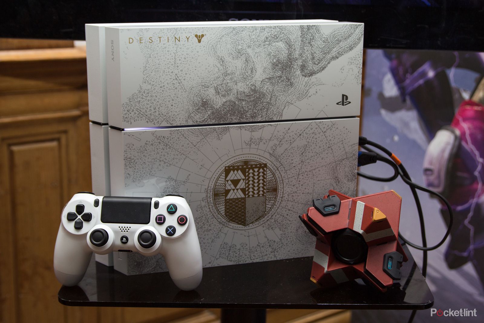 Guardians! This PS4 Destiny: The Taken console is calling you