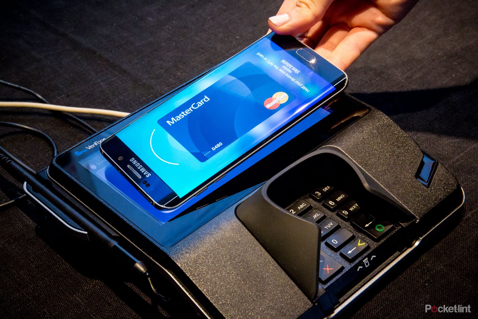 samsung pay use your phone with every payment terminal not just nfc here s how it works image 1