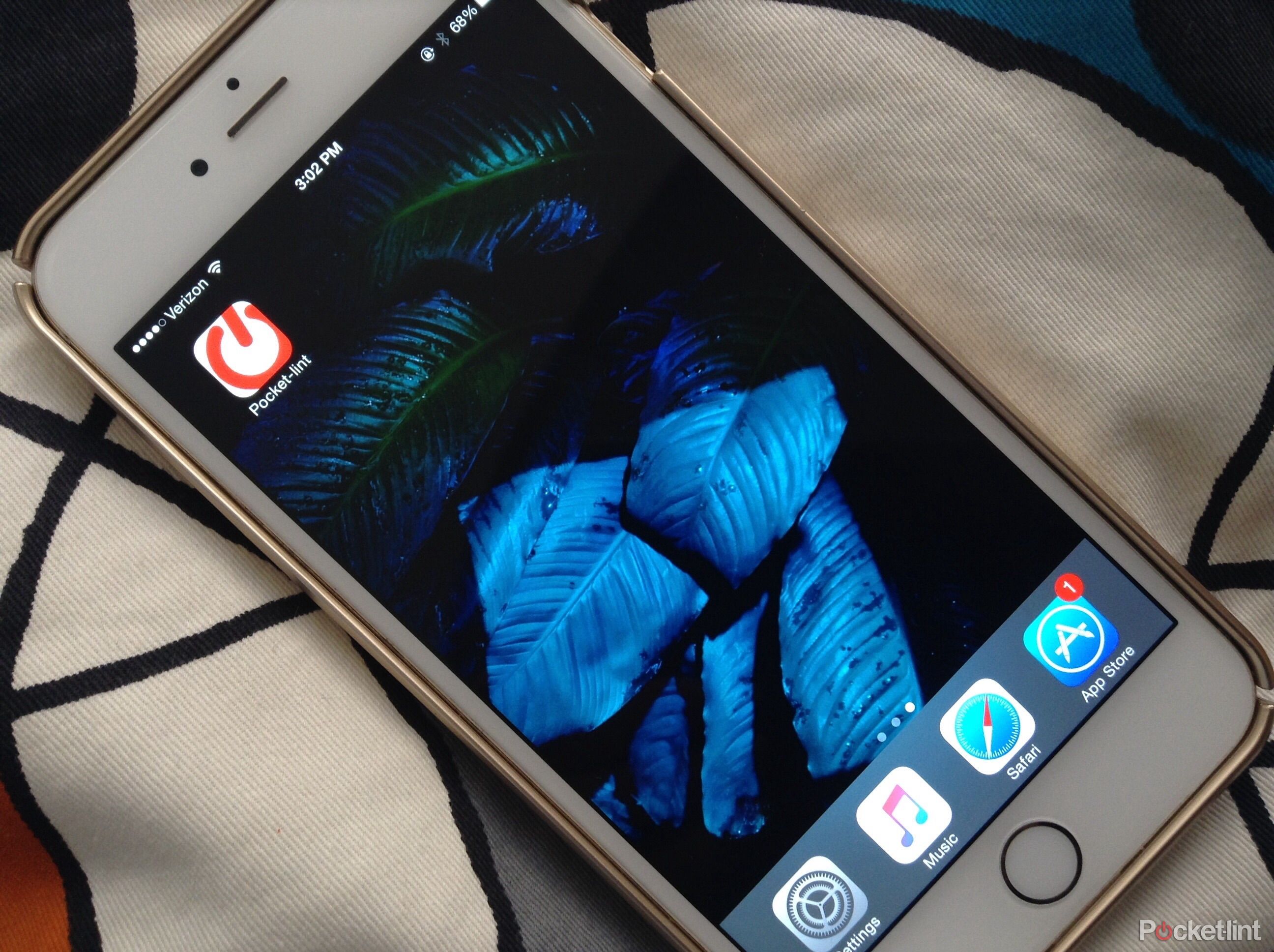 ios 9 s new wallpapers here are the high res downloadable versions image 1