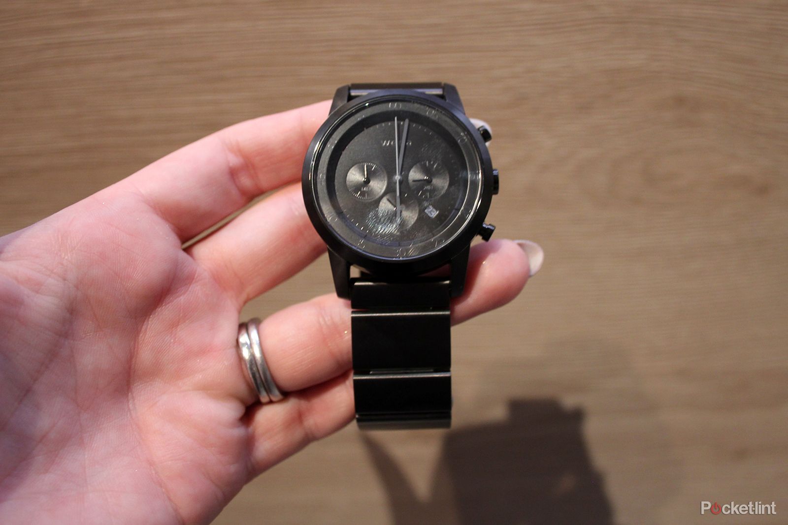 sony wena smartwatch moves the brains to the bracelet image 1