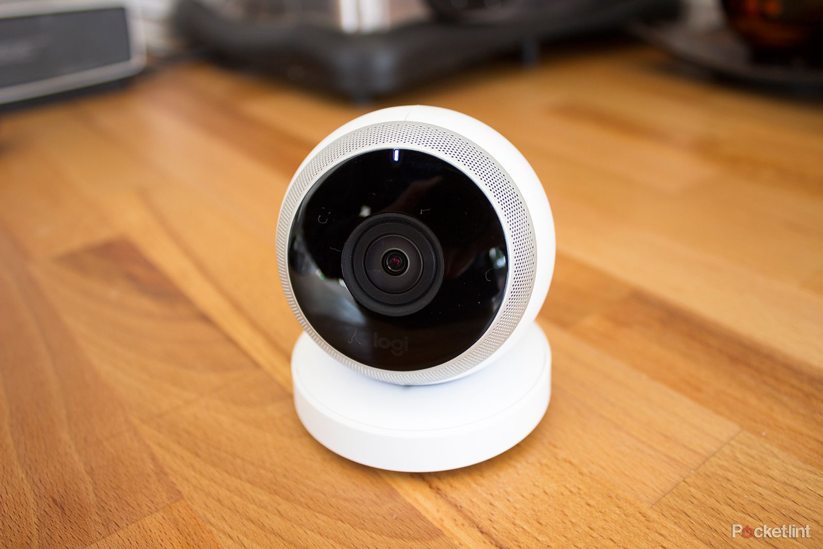 Logitech Circle Review The Portable Home Security Camera