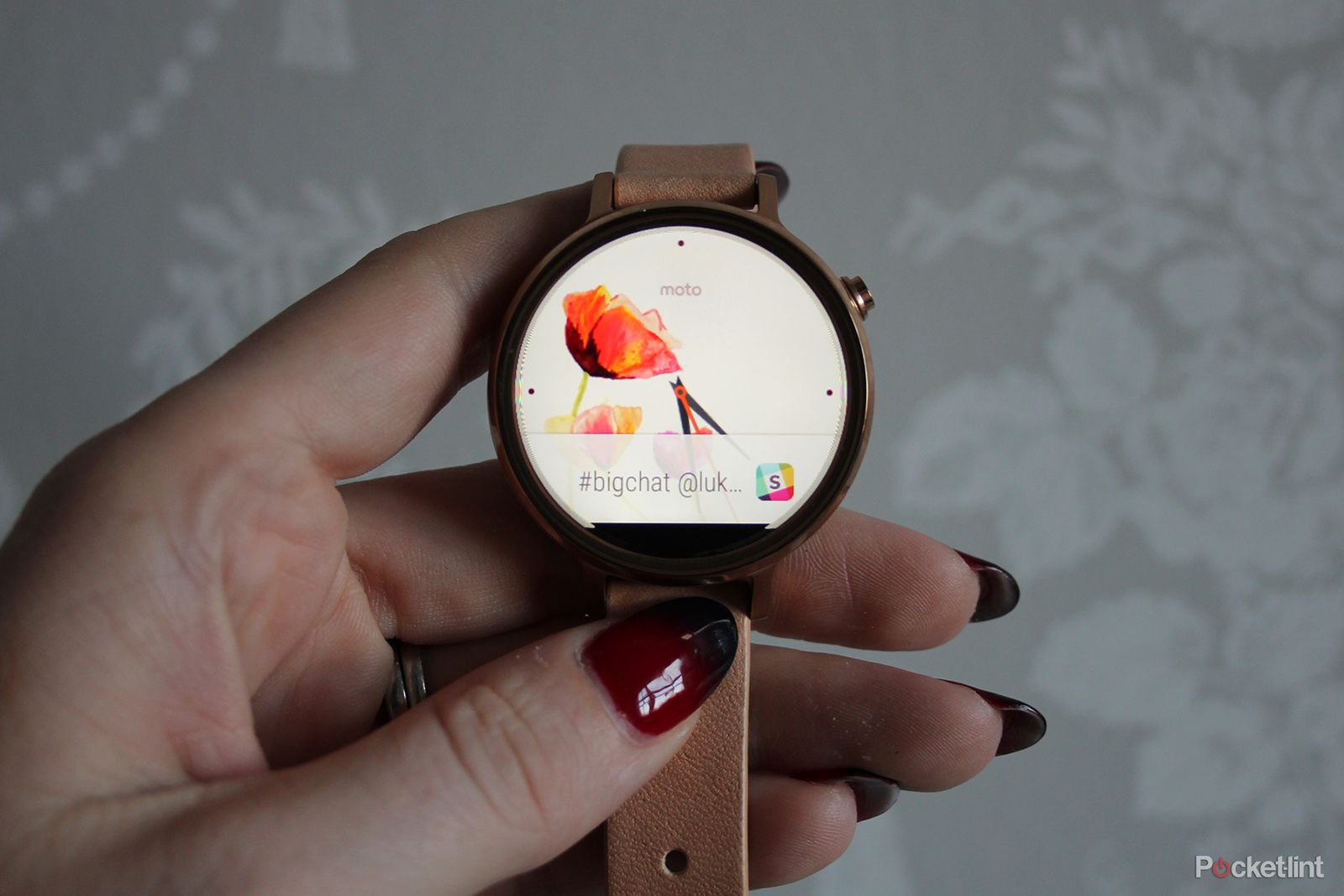 what s android wear really like on iphone image 2