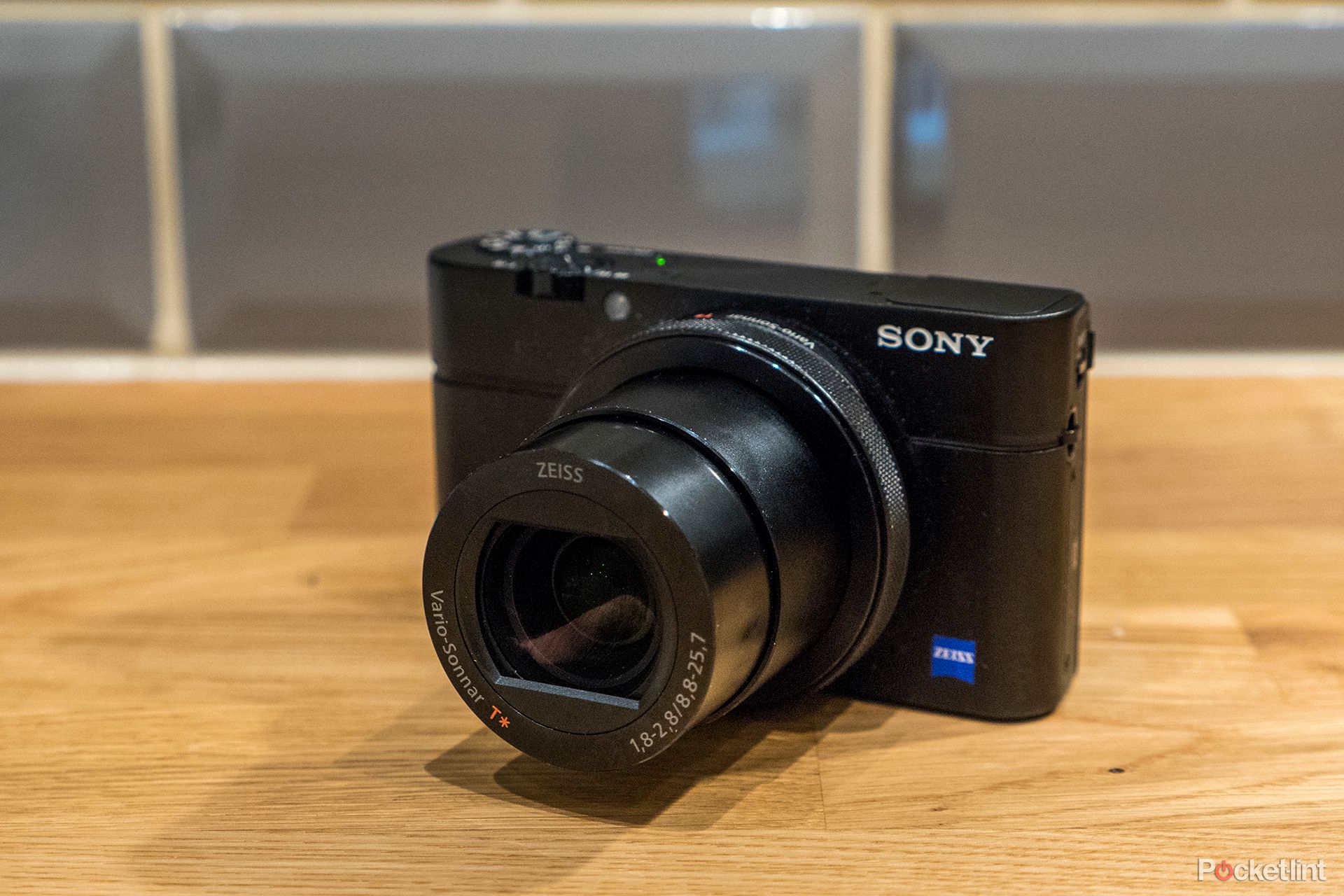 Sony Cyber-shot RX100 IV Review