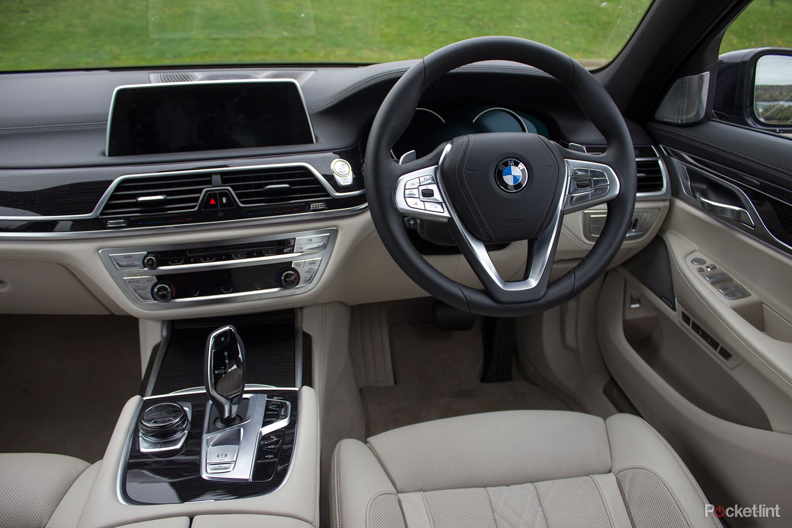 bmw 7 series review image 8