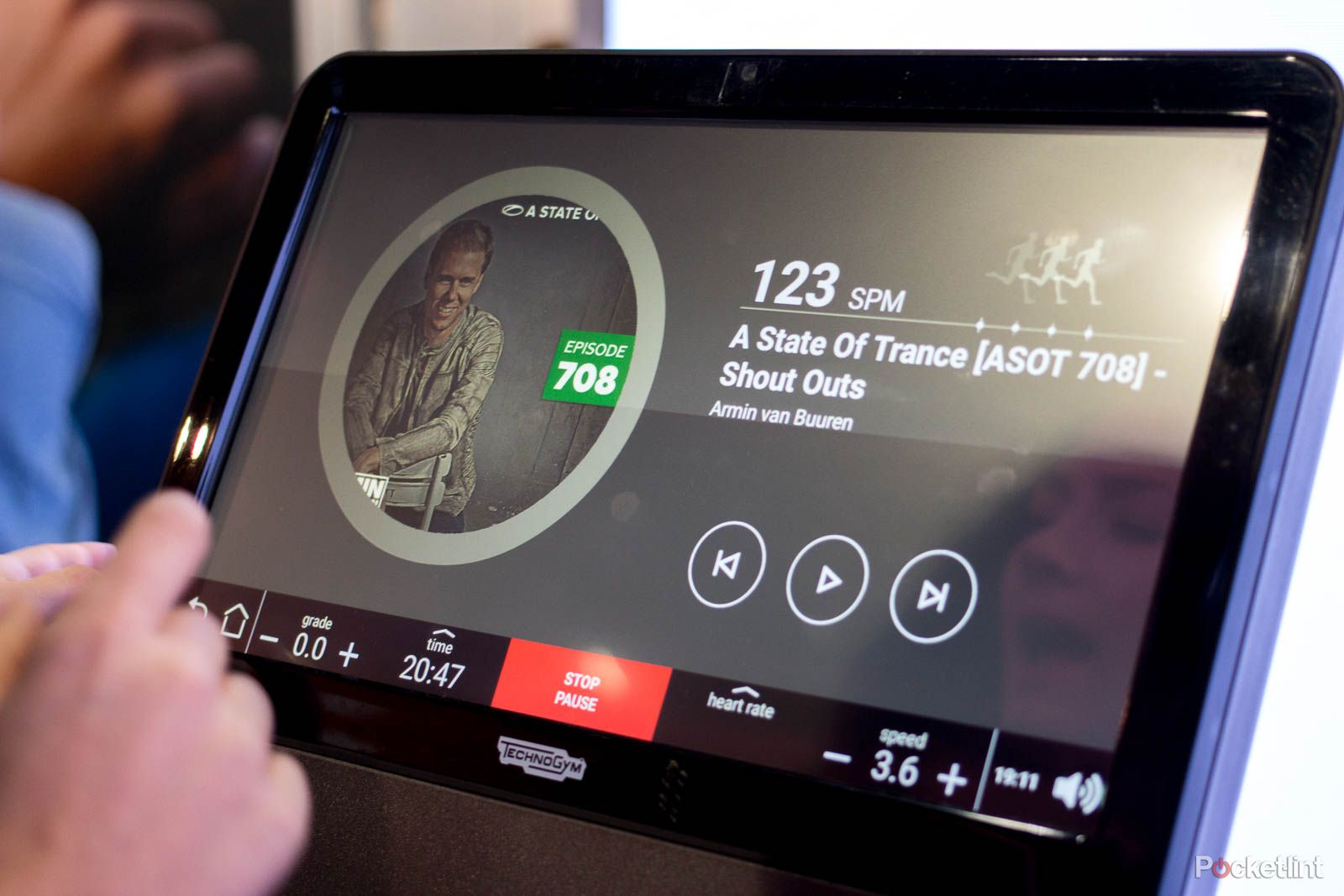 music based treadmill changes tune as you run image 1