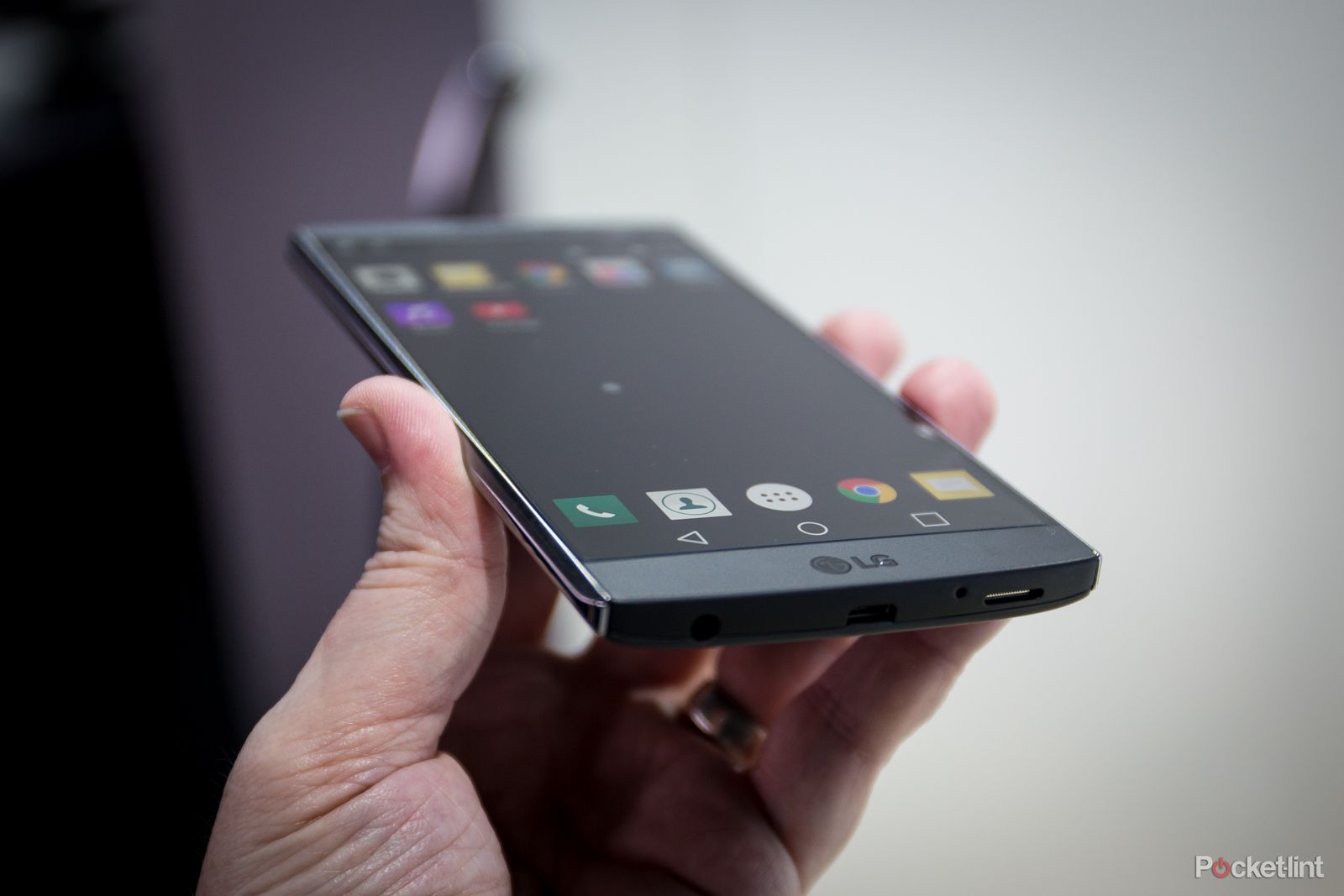 lg v10 smartphone coming to the uk image 3