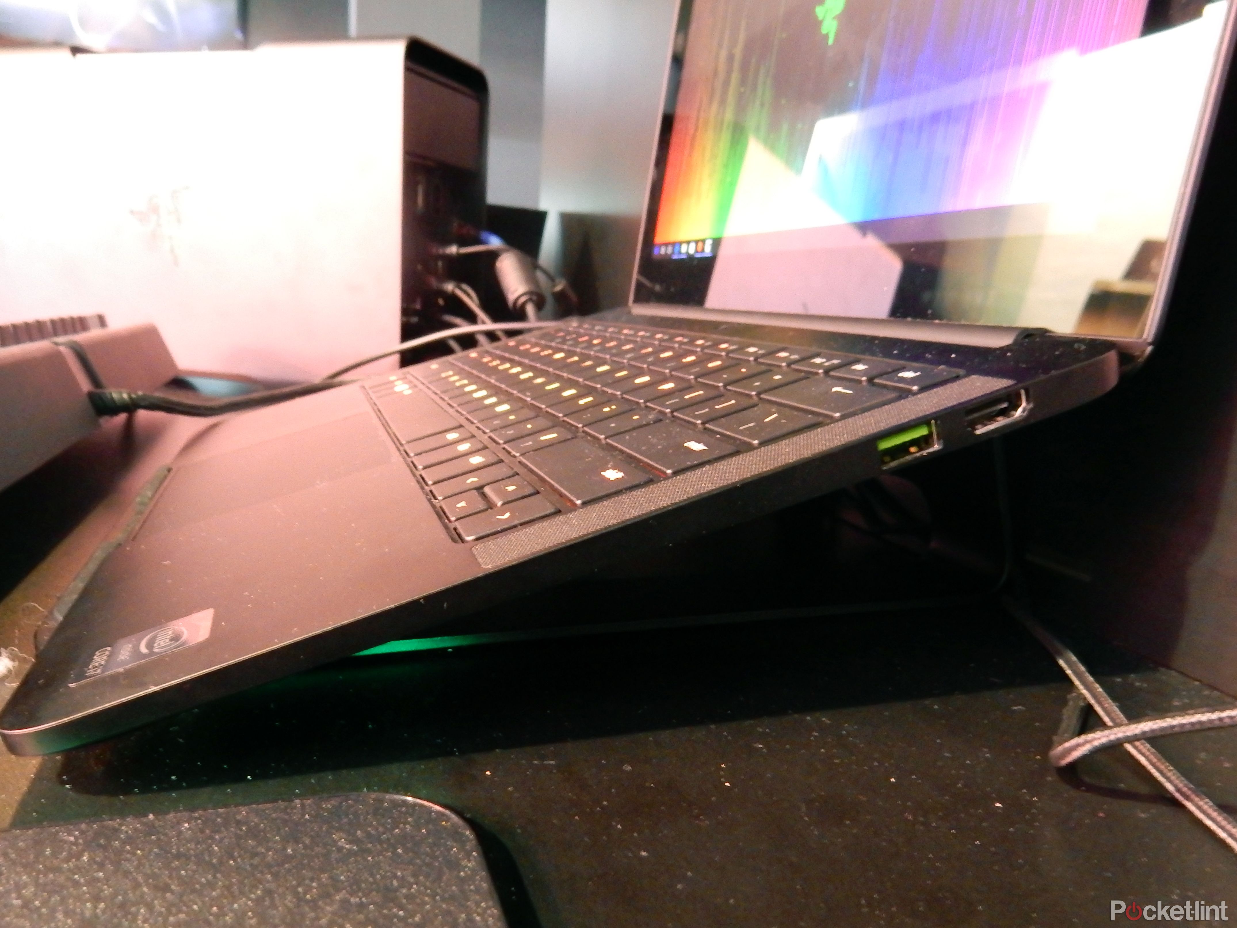 razer enters ultrabook territory with this new beaut image 12