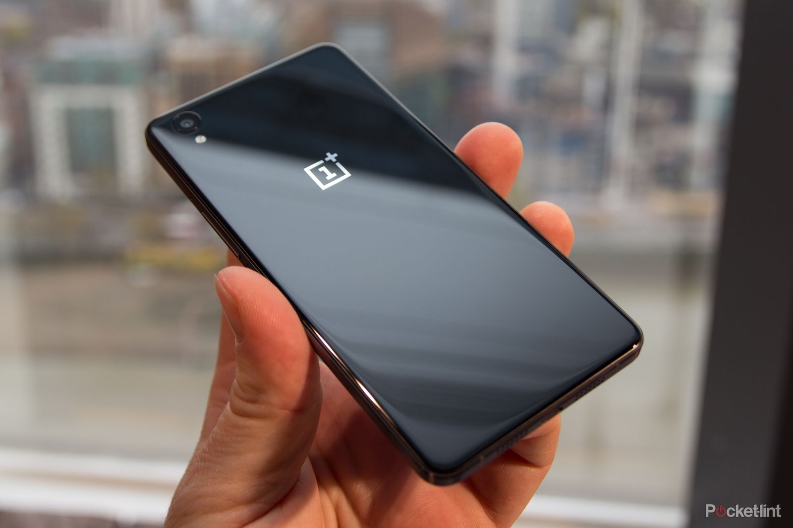 oneplus 2 or oneplus x hand delivered within an hour or it s free image 1