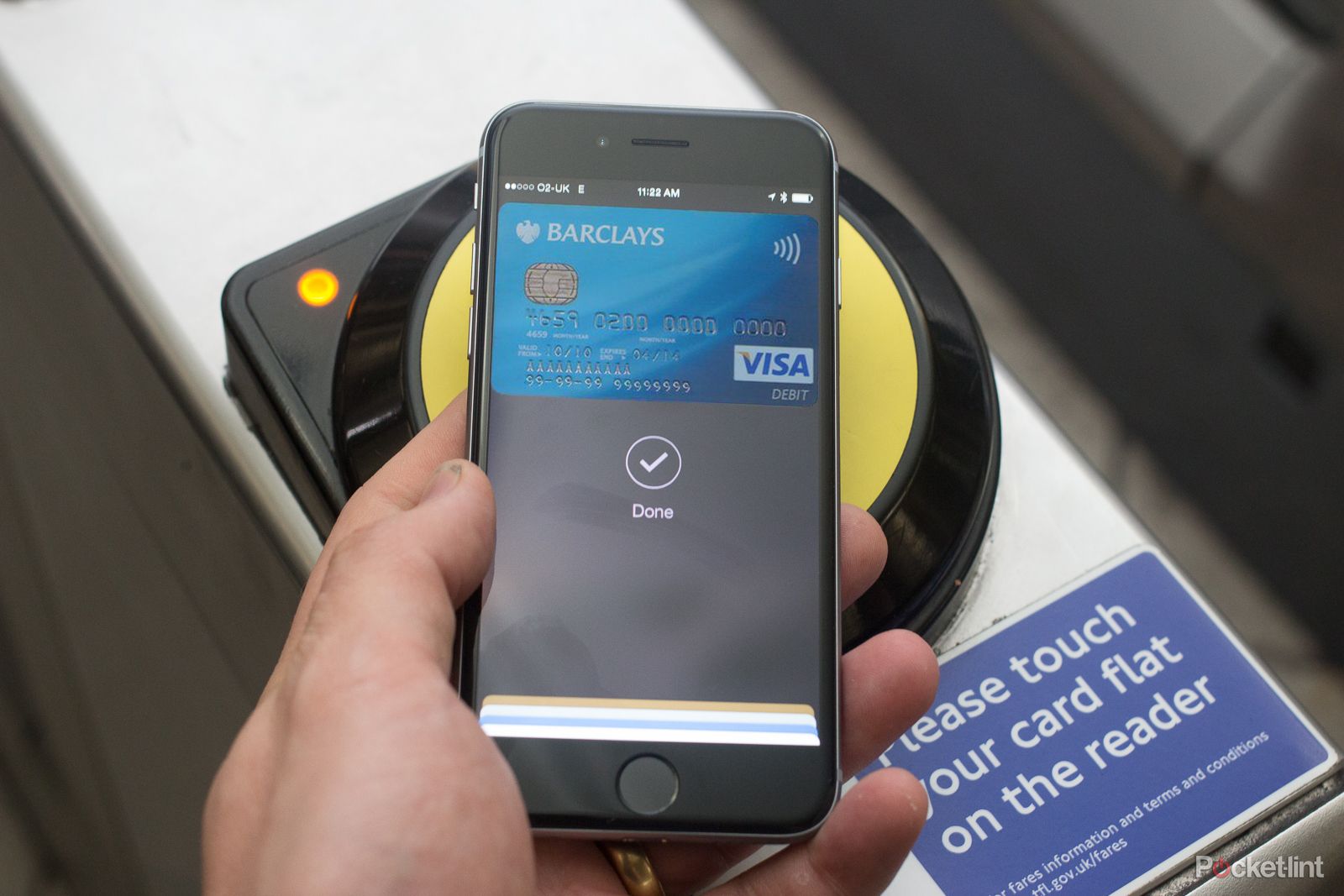 barclays will finally support apple pay on iphone within two months image 1