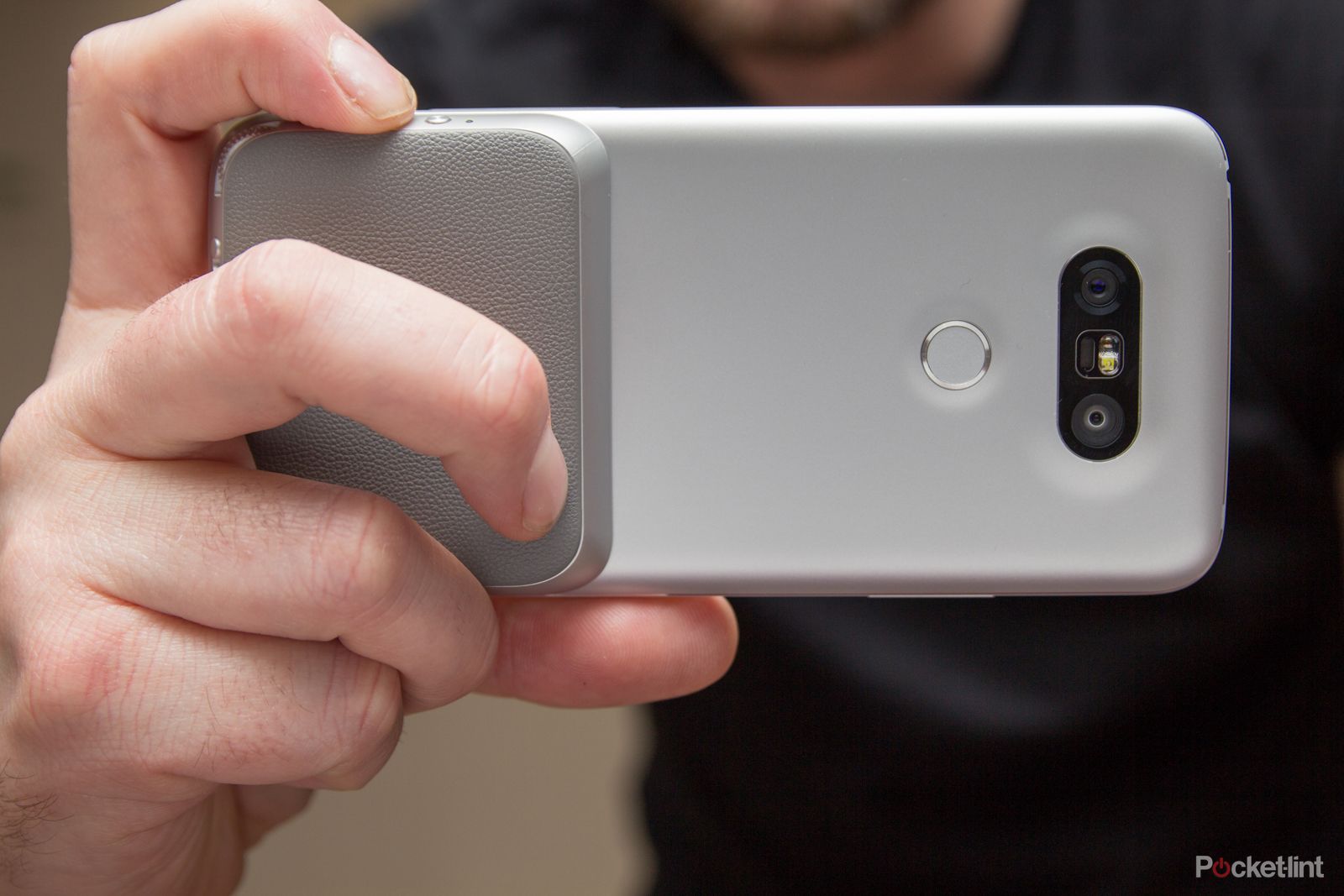 lg cam plus get a grip on mobile photography image 1