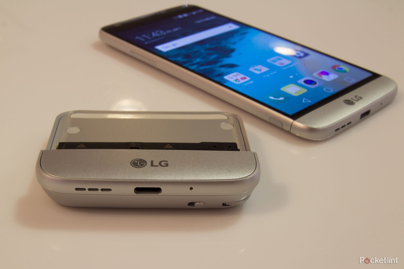 lg cam plus get a grip on mobile photography image 2