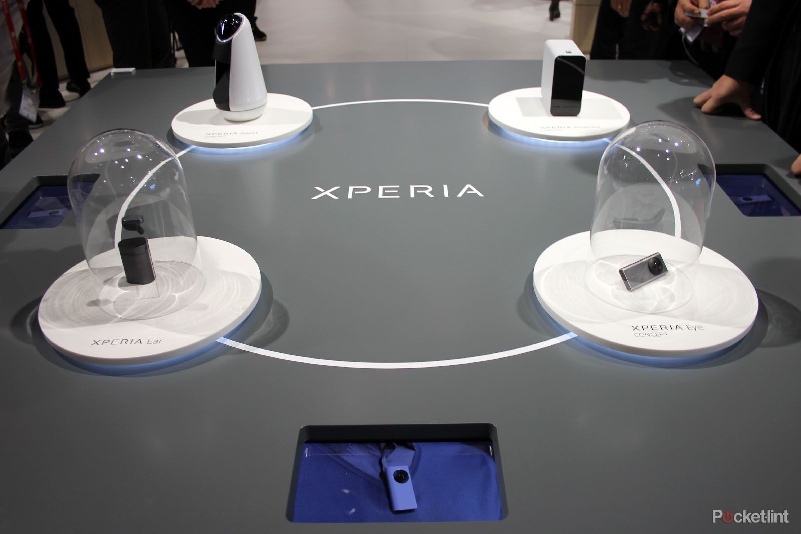 sony xperia eye projector agent concept visions of a connected future image 1