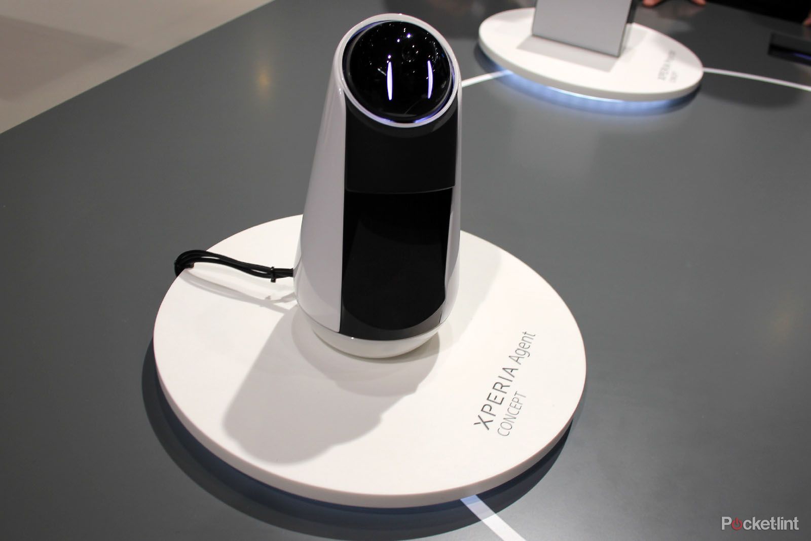 sony xperia eye projector agent concept visions of a connected future image 3