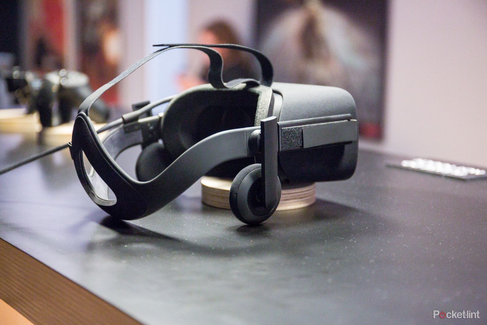 oculus rift hits shipping delays blaming component shortages image 1