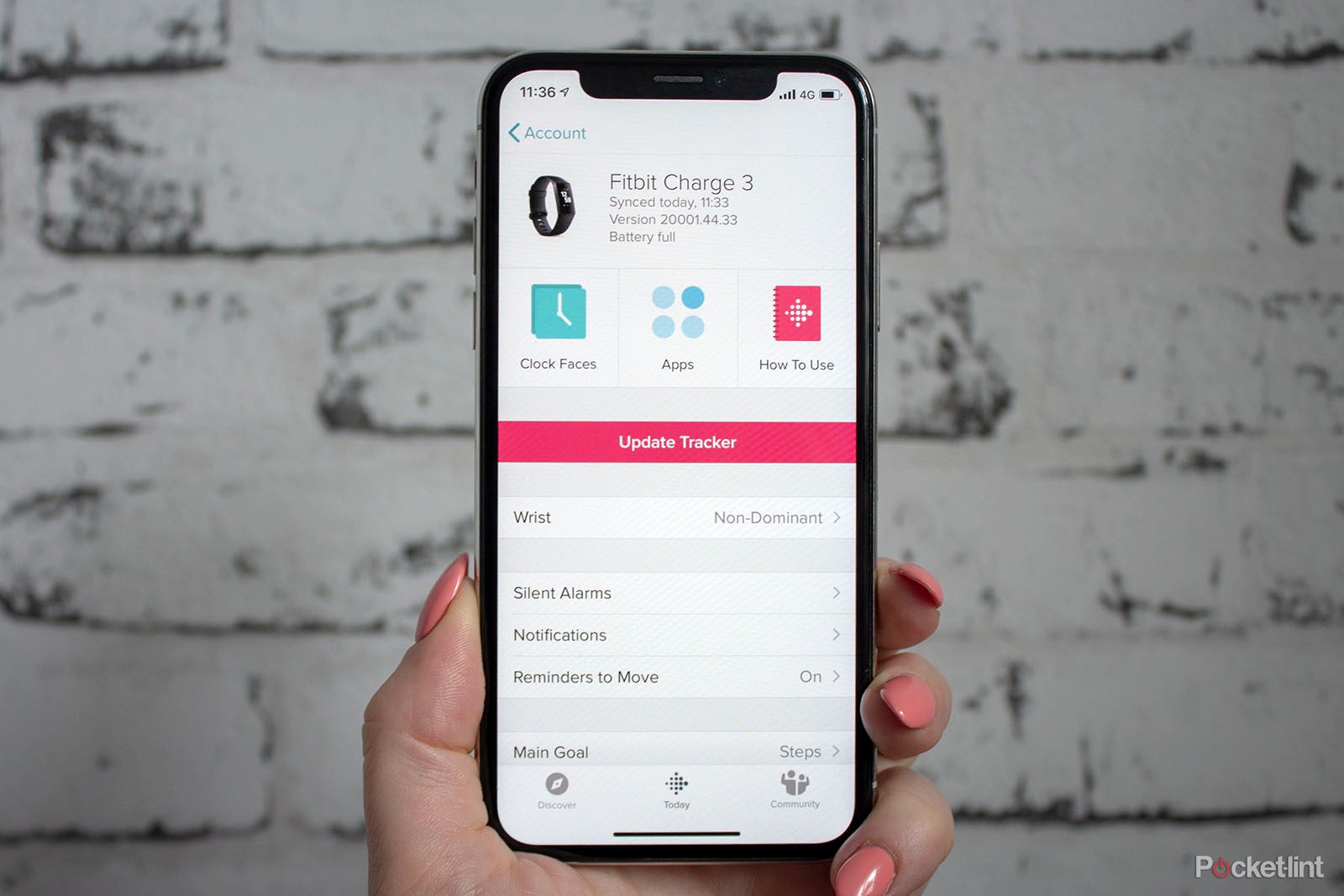 Mobile app showing Fitbit charging settings