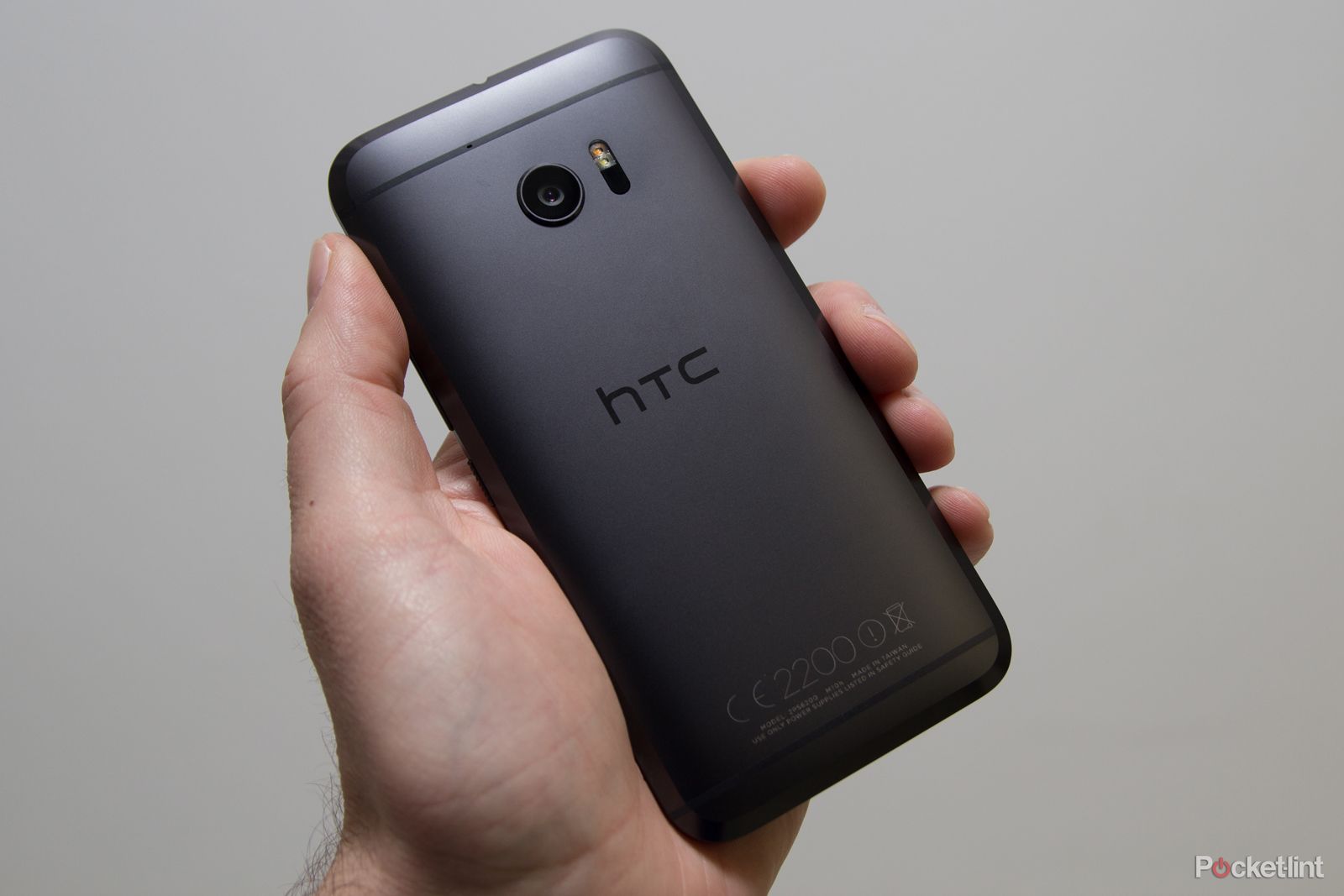 htc 10 review image 2