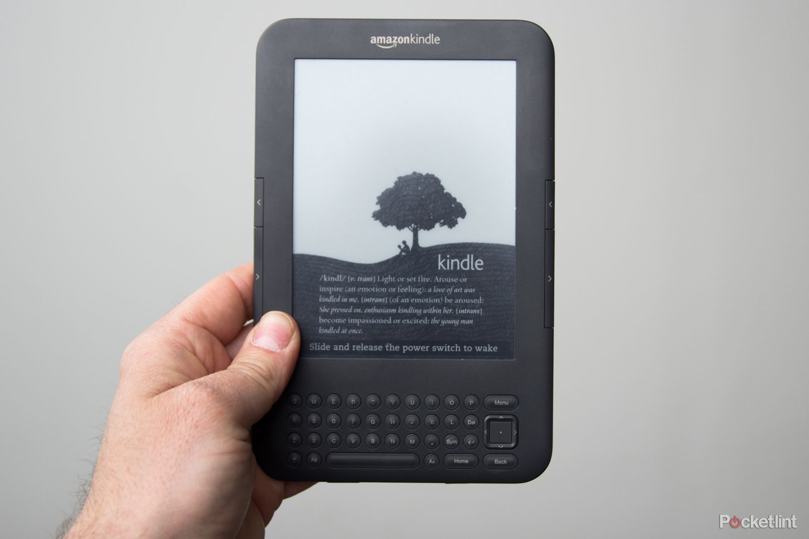 Kindle : evolución hasta el último lanzamiento, caja abierta móvil