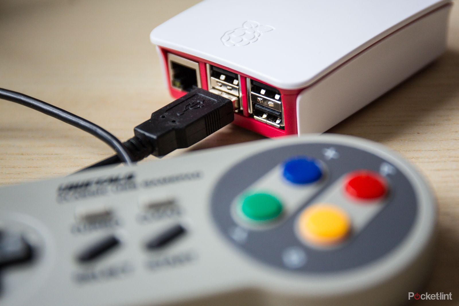 Building a retro-gaming super-console with $100 and a Raspberry Pi