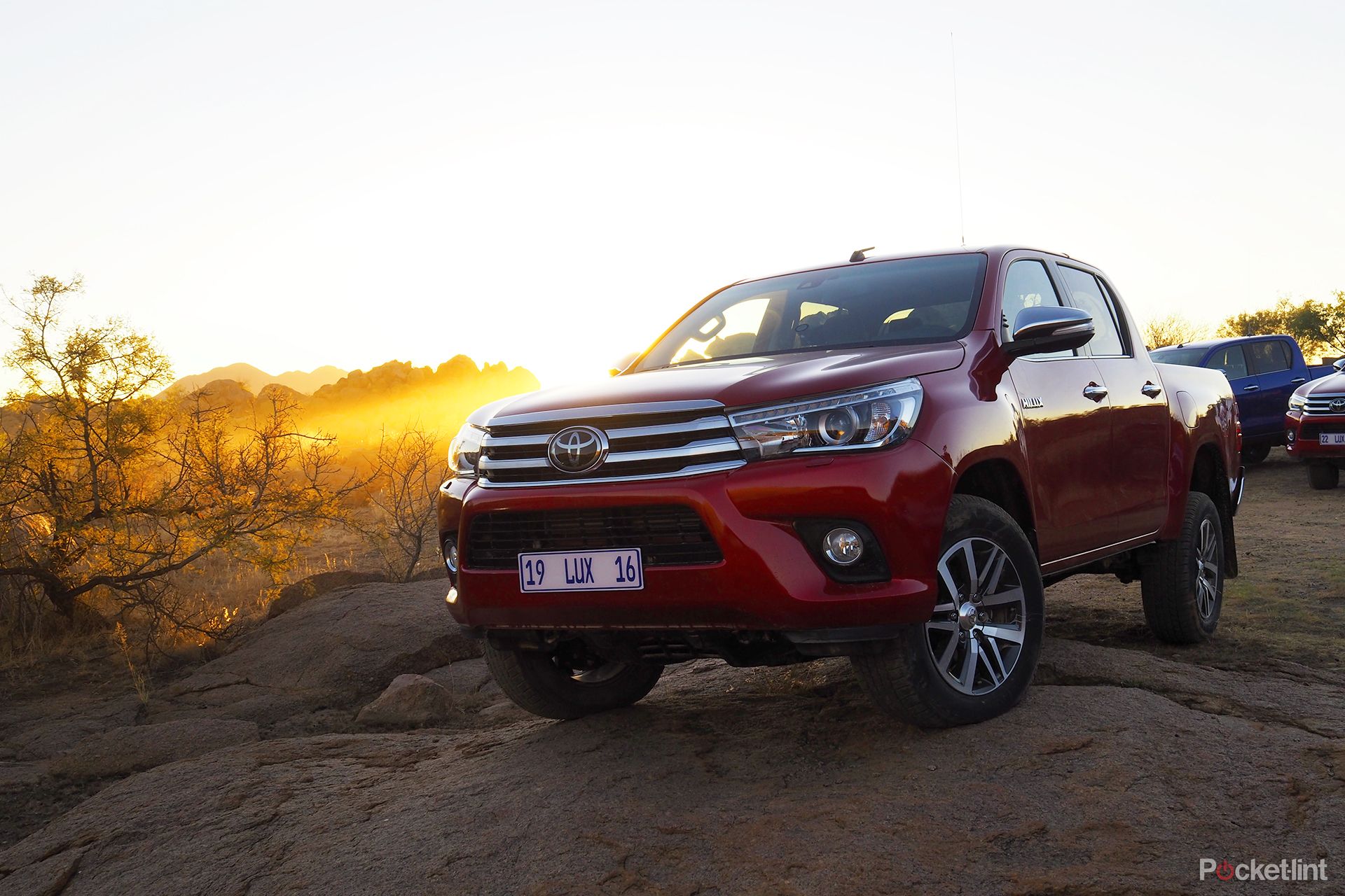 toyota hilux 2016 review image 1